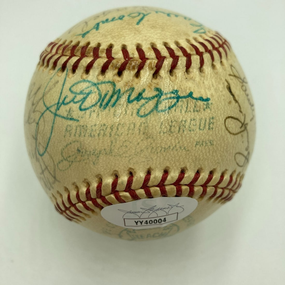 1972 Hall of Fame Multi Signed Baseball Joe DiMaggio Sandy Koufax JSA: 1972 Hall of Fame Multi Signed Baseball Joe DiMaggio Sandy Koufax JSA This multi-signed baseball commemorates the 1972 Hall of Fame Induction and features a remarkable collection of 25 signatures from
