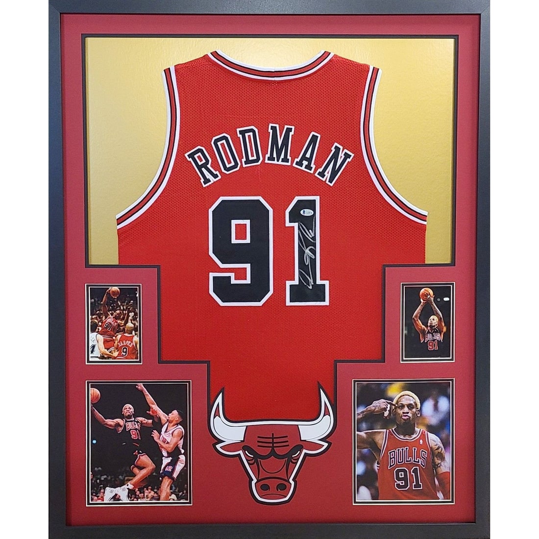 Dennis Rodman Autographed Framed Jersey Chicago Bulls Beckett Authenticated: Dennis Rodman Autographed Framed Jersey Chicago Bulls Beckett Authenticated This autographed Dennis Rodman framed jersey showcases the legendary player's signature and is authenticated by Beckett, a t