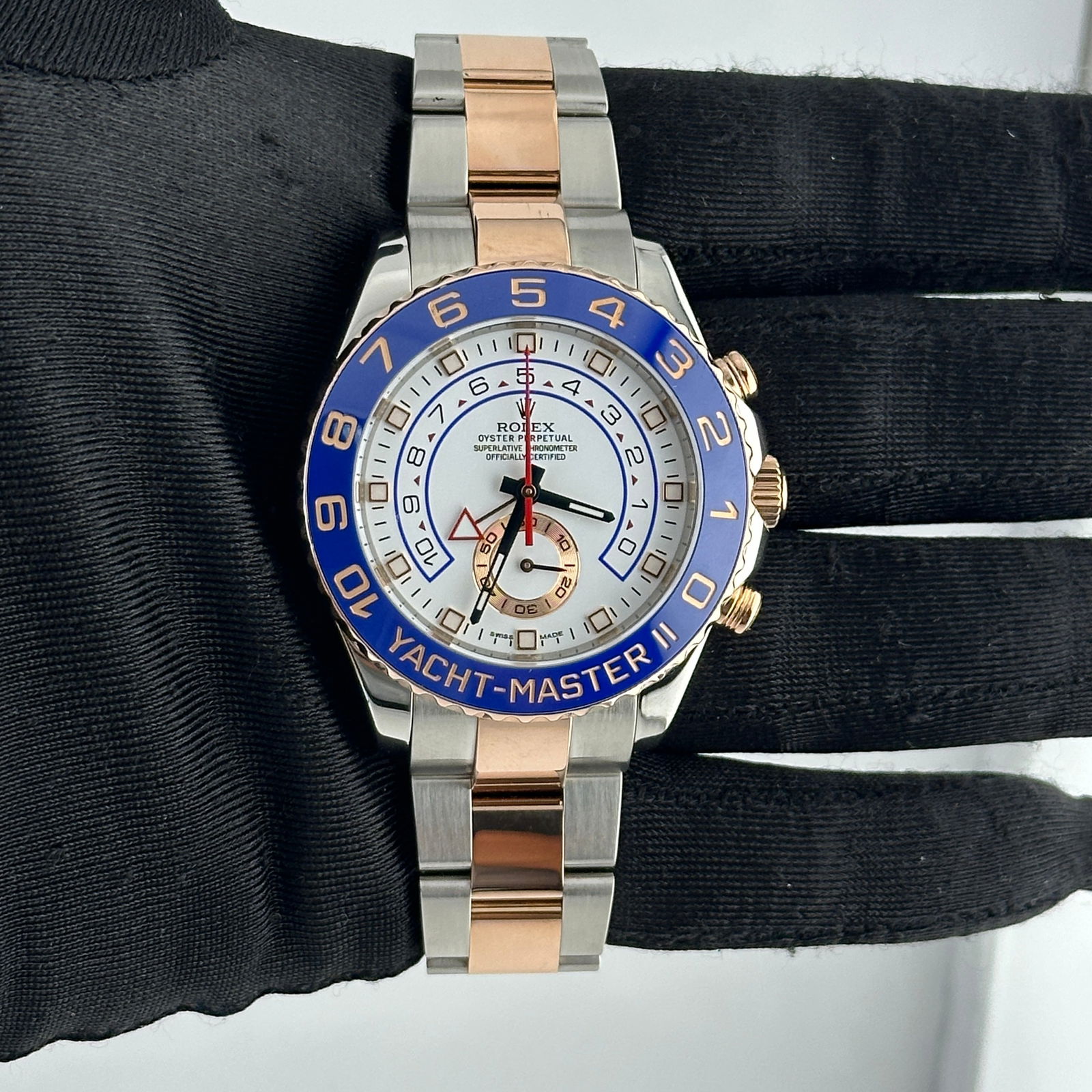 Rolex 116681 Yacht-Master II White Dial Oyster Bracelet 2015 New Style Card: Rolex 116681 Yacht-Master II White Dial Oyster Bracelet 2015 New Style Card This Rolex Yacht-Master II features a white dial and a rotating bezel, complemented by an Oyster bracelet. The timepiece is