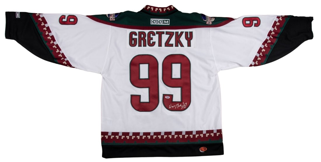 Wayne Gretzky Signed Phoenix Coyotes Jersey with PSA DNA COA (1 of 6)