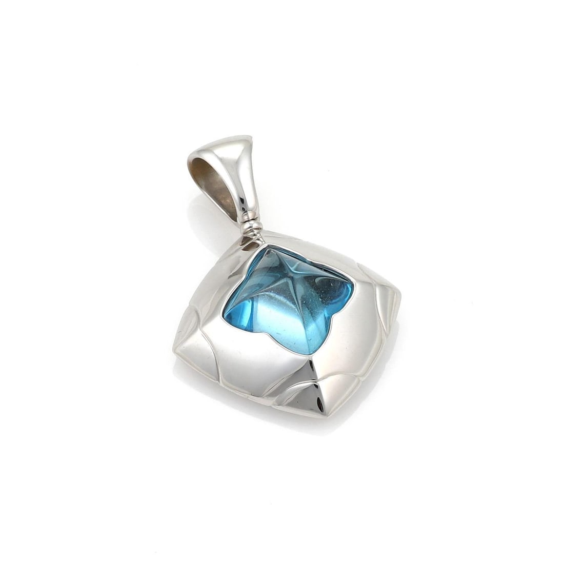 Bvlgari Pyramide Floral Pendant 18k White Gold Blue Topaz: Bvlgari Pyramide Floral Pendant 18k White Gold Blue Topaz This exquisite pendant from Bvlgari's Pyramide collection showcases a stunning floral design crafted from 18k white gold with a high polished