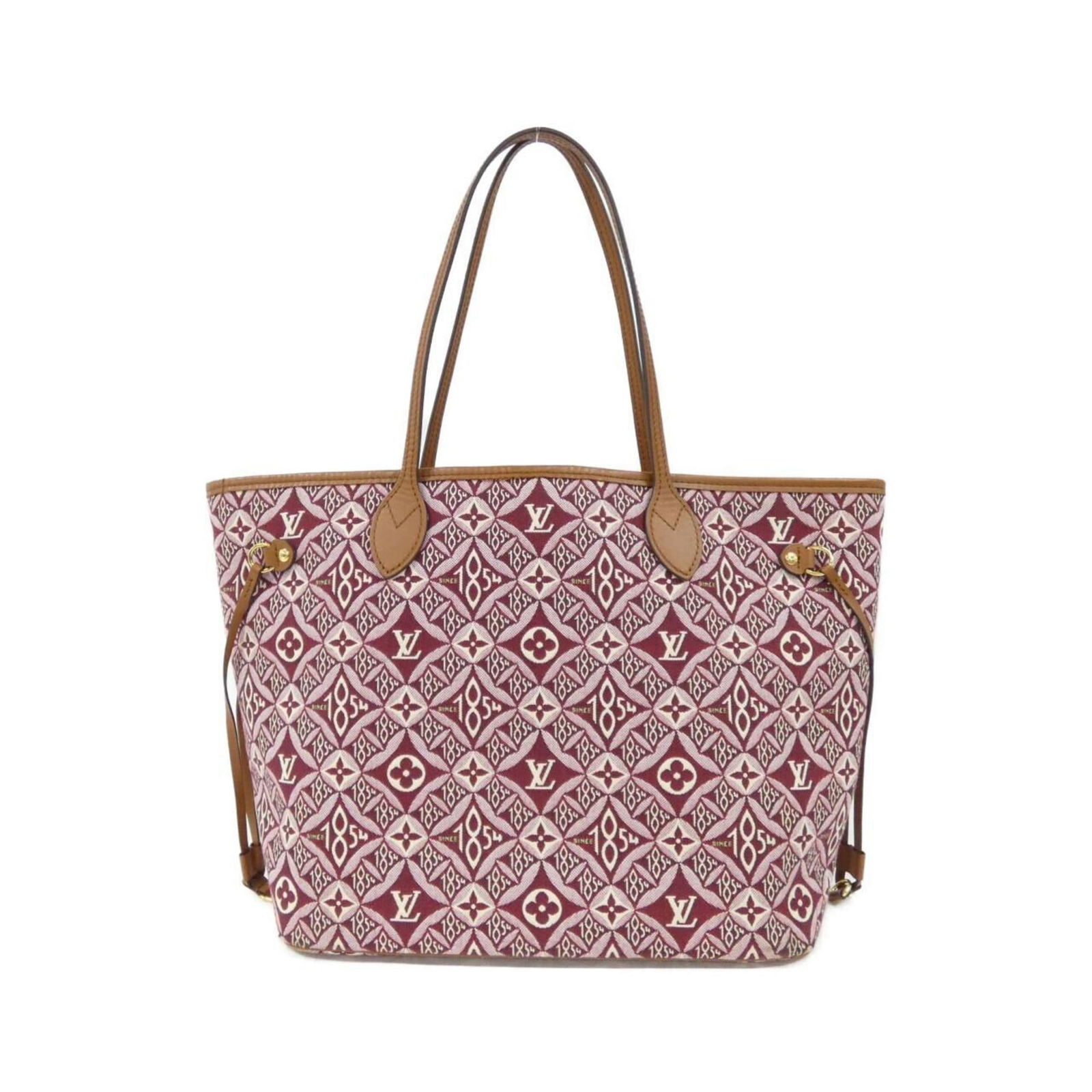 Burgundy Canvas Louis Vuitton Neverfull MM Tote Bag: Burgundy Canvas Louis Vuitton Neverfull MM Tote Bag This Louis Vuitton Neverfull MM is crafted in burgundy canvas and designed for women. Made in France, it features a spacious interior and sturdy han
