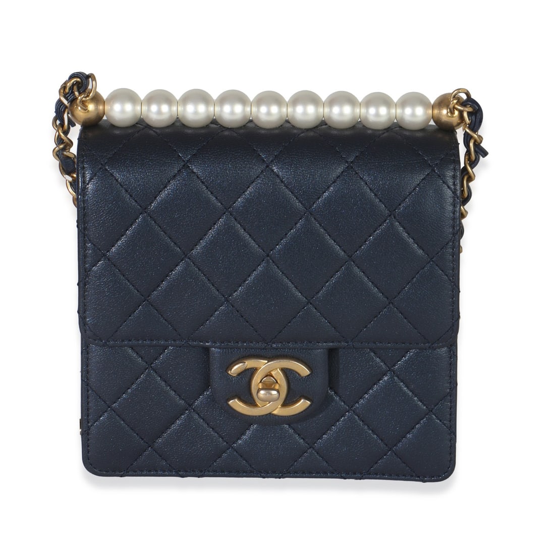 Chanel 2019 Navy Quilted Goatskin Flap Bag with Authenticity Card: Chanel 2019 Navy Quilted Goatskin Flap Bag with Authenticity Card This exquisite Chanel Navy Iridescent Quilted Goatskin Vertical Chic Pearls Flap Bag is a stunning addition to any fashion collection.