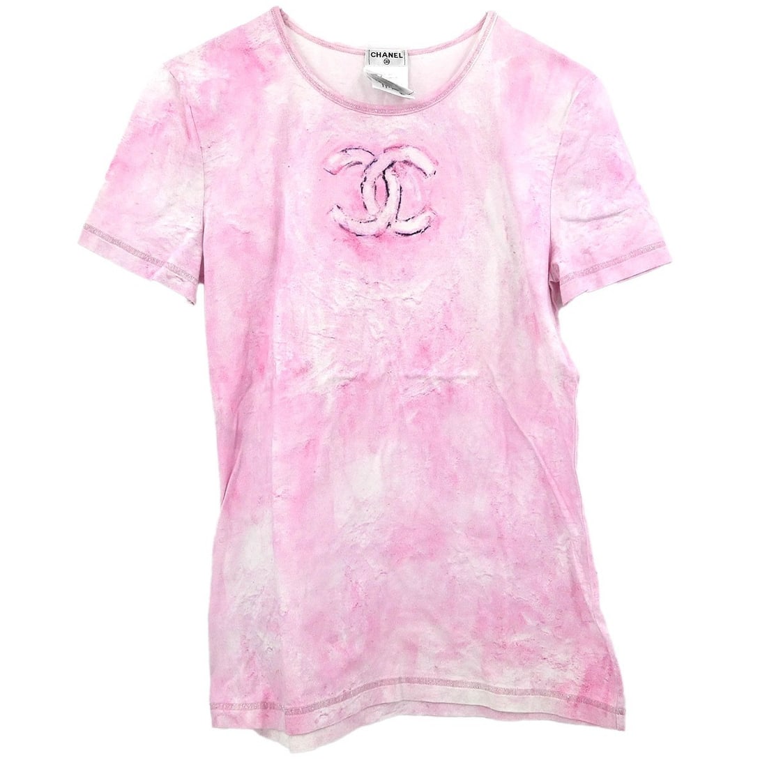 Chanel Vintage Pink T-Shirt Size 40 Short Sleeve Casual: Chanel Vintage Pink T-Shirt Size 40 Short Sleeve Casual Elevate your casual wardrobe with this vintage Chanel T-shirt in a lovely pink hue. Crafted in France, this T-shirt features short sleeves and a
