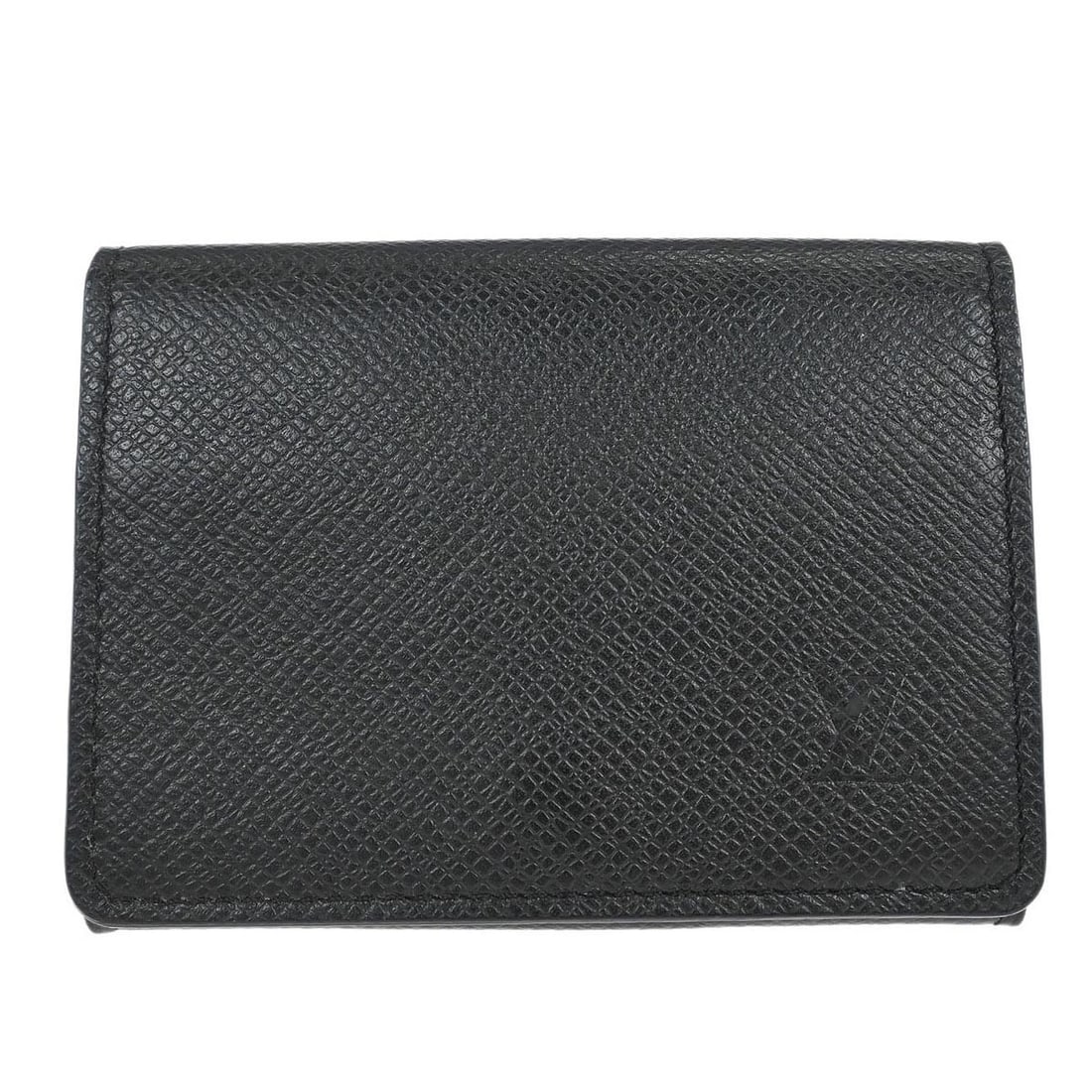 Taiga Black Leather Card Wallet Louis Vuitton M64595 CA4178: Taiga Black Leather Card Wallet Louis Vuitton M64595 CA4178 This Louis Vuitton Taiga Envelope Carte de Visite NM cardholder is crafted from black leather and features the signature Louis Vuitton logo