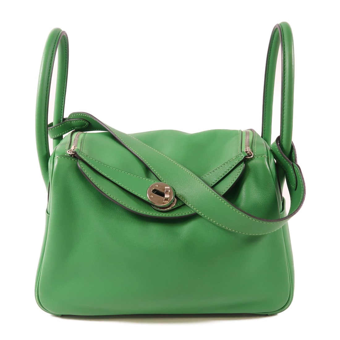 HERMES Lindy 26 2Way Shoulder Bag Veau Swift Leather Green Bamboo: HERMES Lindy 26 2Way Shoulder Bag Veau Swift Leather Green Bamboo Discover the elegance of the HERMES Lindy 26 2Way Shoulder Hand Bag, crafted from luxurious Veau Swift leather. This stylish bag showc