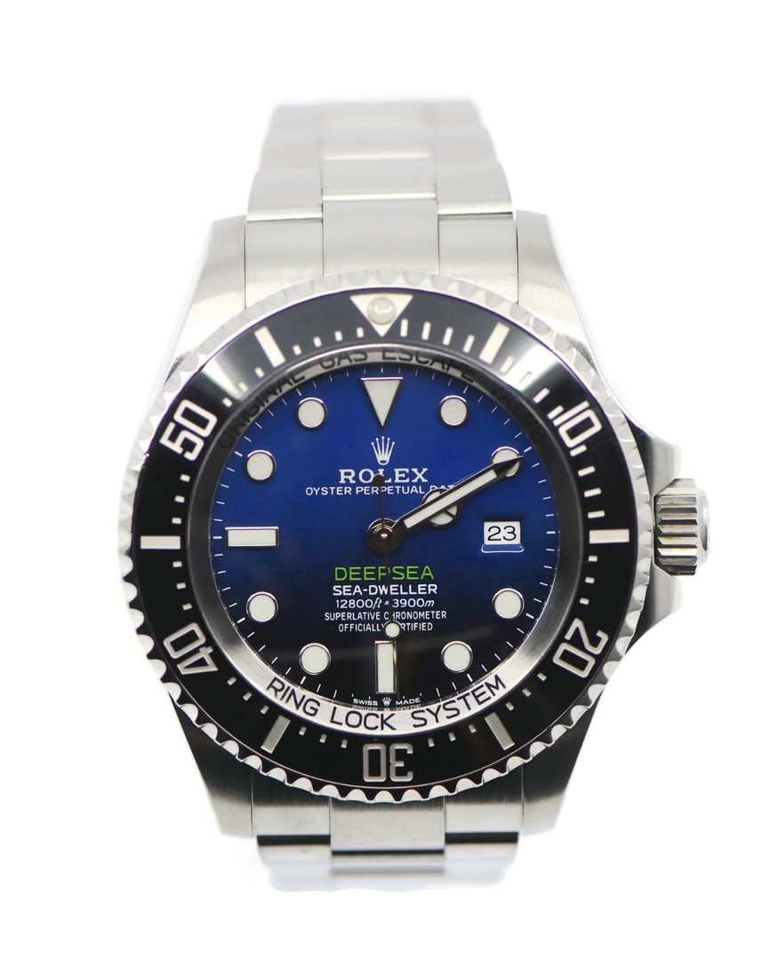 Rolex 126660 Sea-Dweller Deepsea Cameron 44mm Stainless Steel Blue Dial Watch: Rolex 126660 Sea-Dweller Deepsea Cameron 44mm Stainless Steel Blue Dial Watch This is a pre-owned Rolex Sea-Dweller Deepsea Cameron wristwatch, reference 126660, crafted from stainless steel with a po