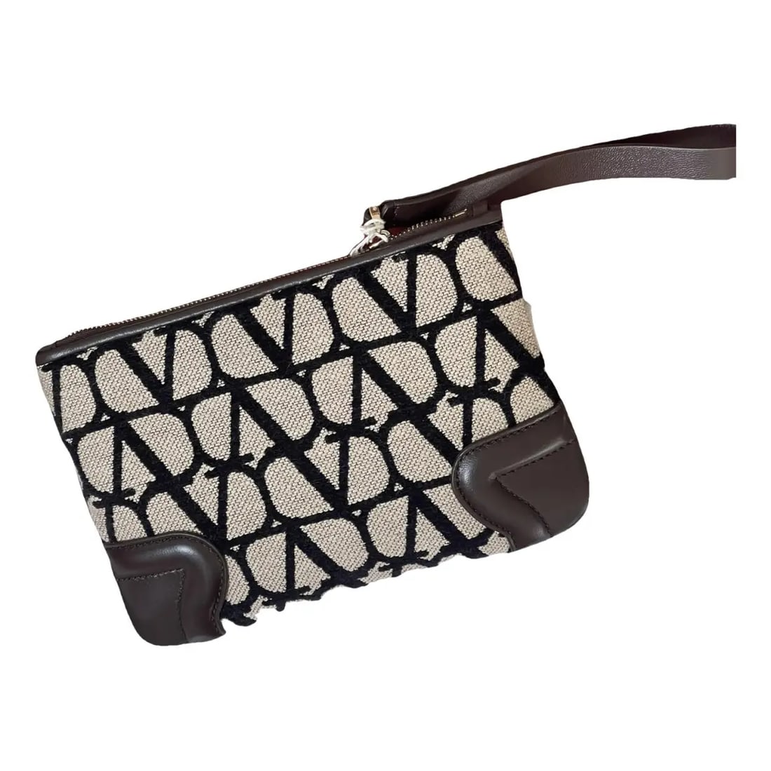 Brown Canvas Pouch by Valentino Italy 20 cm: Brown Canvas Pouch by Valentino Italy 20 cm This Valentino canvas accessory in brown offers a sleek and versatile design suitable for any gender. Crafted in Italy, it features a compact silhouette and