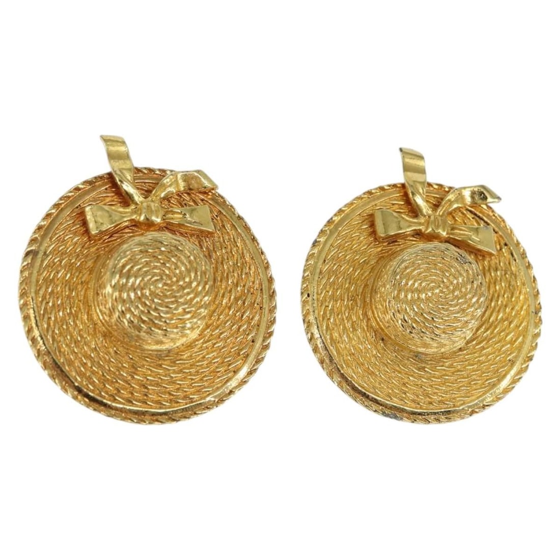 CHANEL Gold Metal CC Earrings Authentic France: CHANEL Gold Metal CC Earrings Authentic France This pair of CHANEL earrings exudes elegance with their striking gold metal finish. Crafted in France, these earrings boast a distinctive design featurin