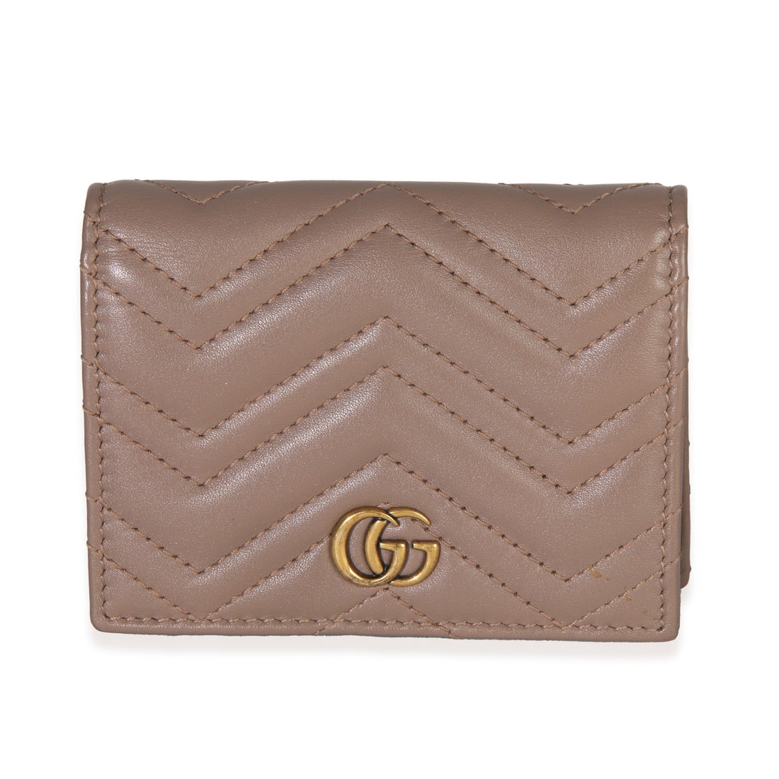 Porcelain Rose Matelasse Leather GG Card Case Wallet by Gucci: Porcelain Rose Matelasse Leather GG Card Case Wallet by Gucci This Gucci GG Card Case Wallet is crafted from matelasse calfskin leather in a neutral tone, featuring a snap closure and gold-tone hardwa