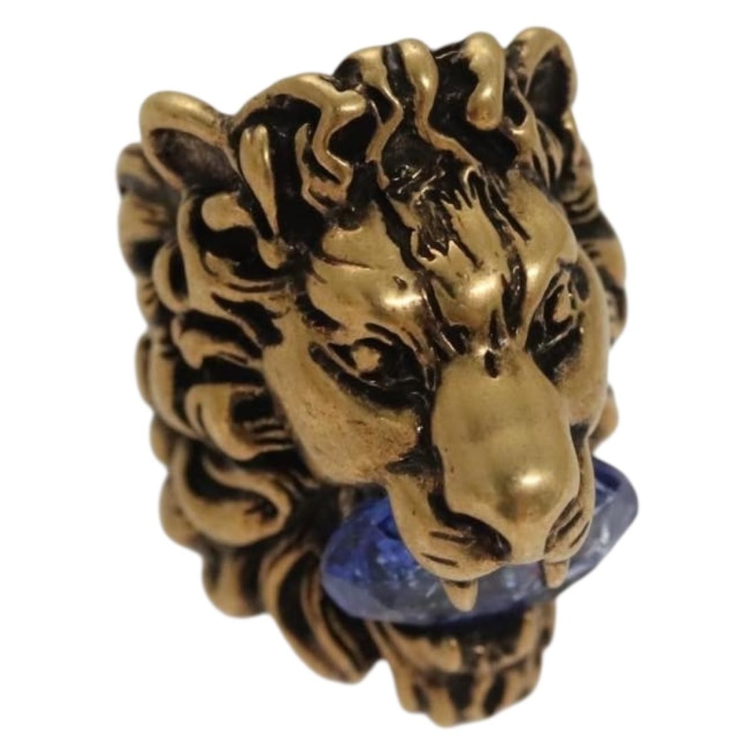 GUCCI Gold Metal Ring Made in Italy #10 JP Size: GUCCI Gold Metal Ring Made in Italy #10 JP Size This authentic GUCCI ring showcases a stunning gold metal finish, reflecting the brand's luxurious style and craftsmanship. Manufactured in Italy, the r