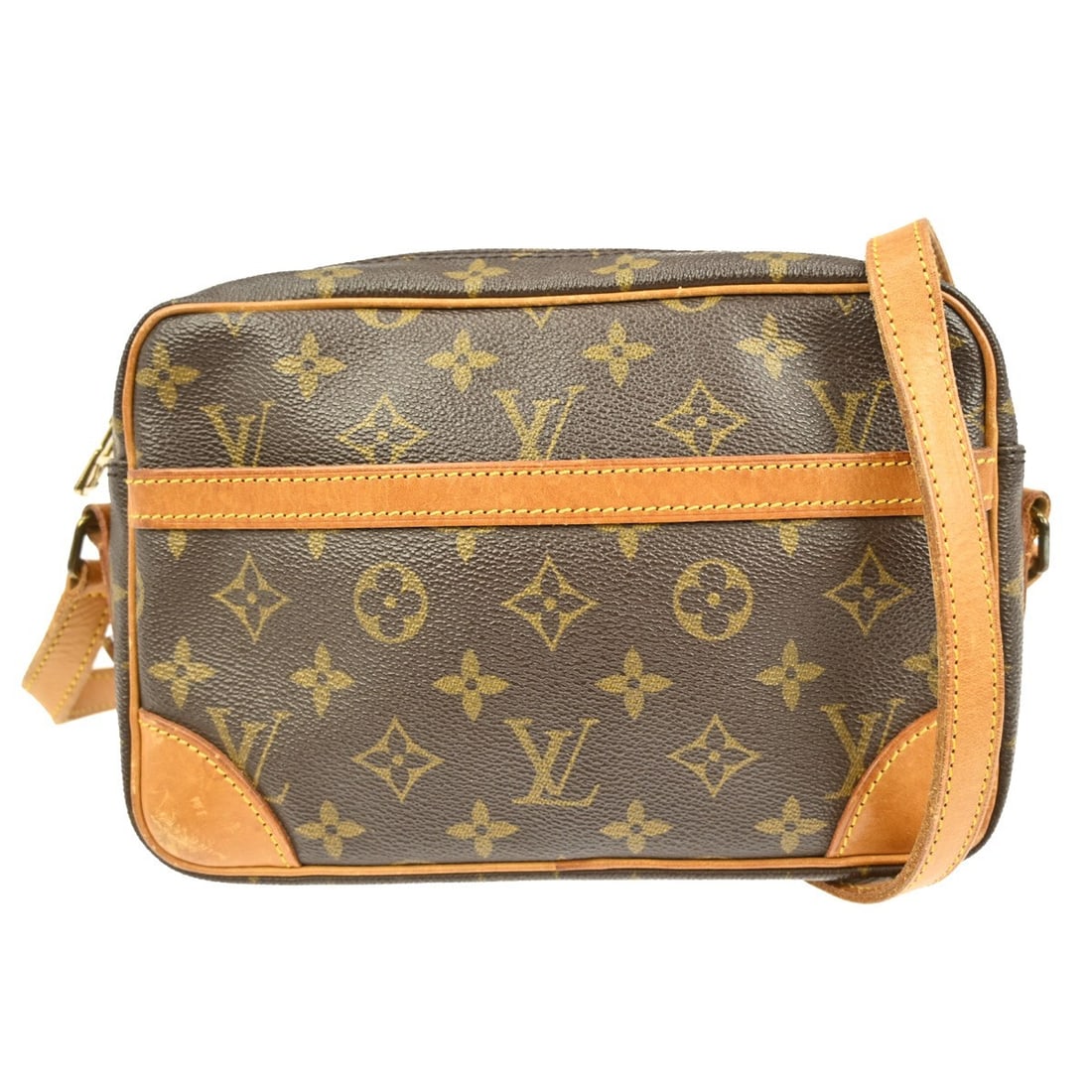 Louis Vuitton Trocadero 24 Monogram Leather Crossbody Shoulder Bag M51276: Louis Vuitton Trocadero 24 Monogram Leather Crossbody Shoulder Bag M51276 Introducing the Louis Vuitton Trocadero 24 Shoulder Bag, a stylish and versatile accessory crafted from high-quality leather.