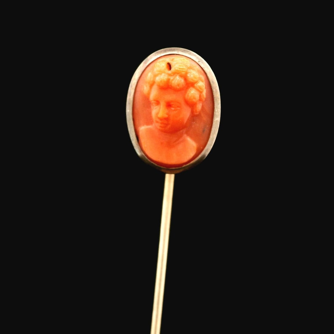 Antique Victorian 14k Yellow Gold Coral Lady Portrait Brooch: Antique Victorian 14k Yellow Gold Coral Lady Portrait Brooch This exquisite Antique Victorian brooch showcases a beautifully carved coral lady portrait in rich salmon orange hues. Set in a solid 14k y