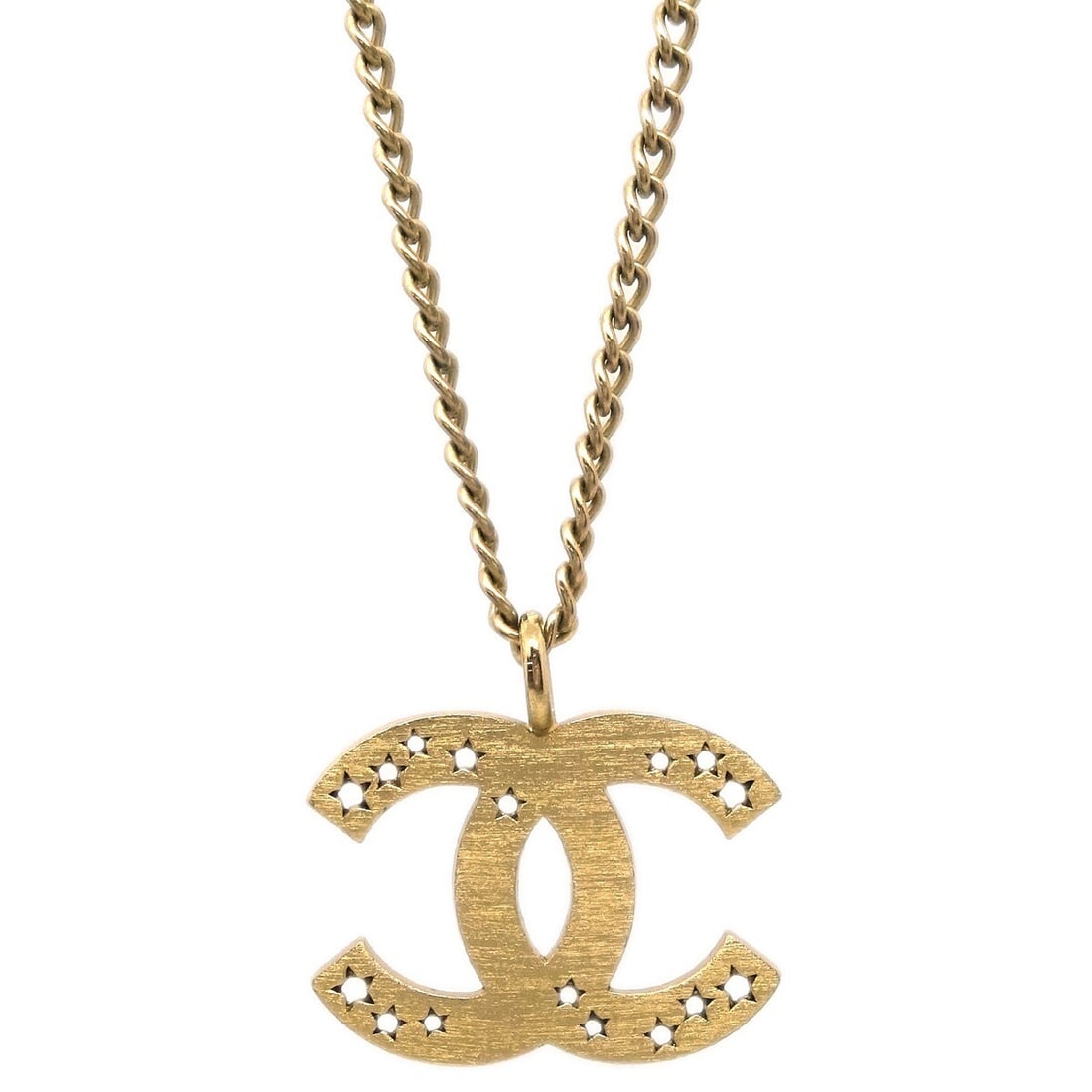 Chanel Gold-Plated CC Chain Charm Necklace 03A: Chanel Gold-Plated CC Chain Charm Necklace 03A This exquisite Chanel Gold CC Chain Pendant Necklace features the iconic CC pendant shape, symbolizing luxury and elegance. Crafted with a gold-plated fi