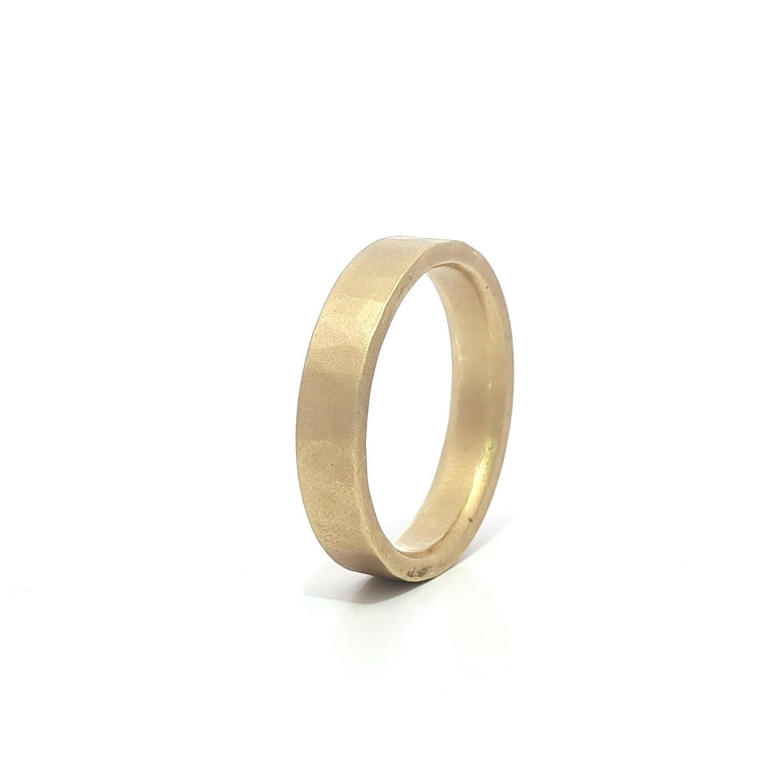 14k Yellow Gold 4.2mm Squared Matte Hammered Band Ring: 14k Yellow Gold 4.2mm Squared Matte Hammered Band Ring This exquisite band ring features a modern squared design crafted from solid 14k yellow gold, showcasing a unique matte hammered finish. The ring
