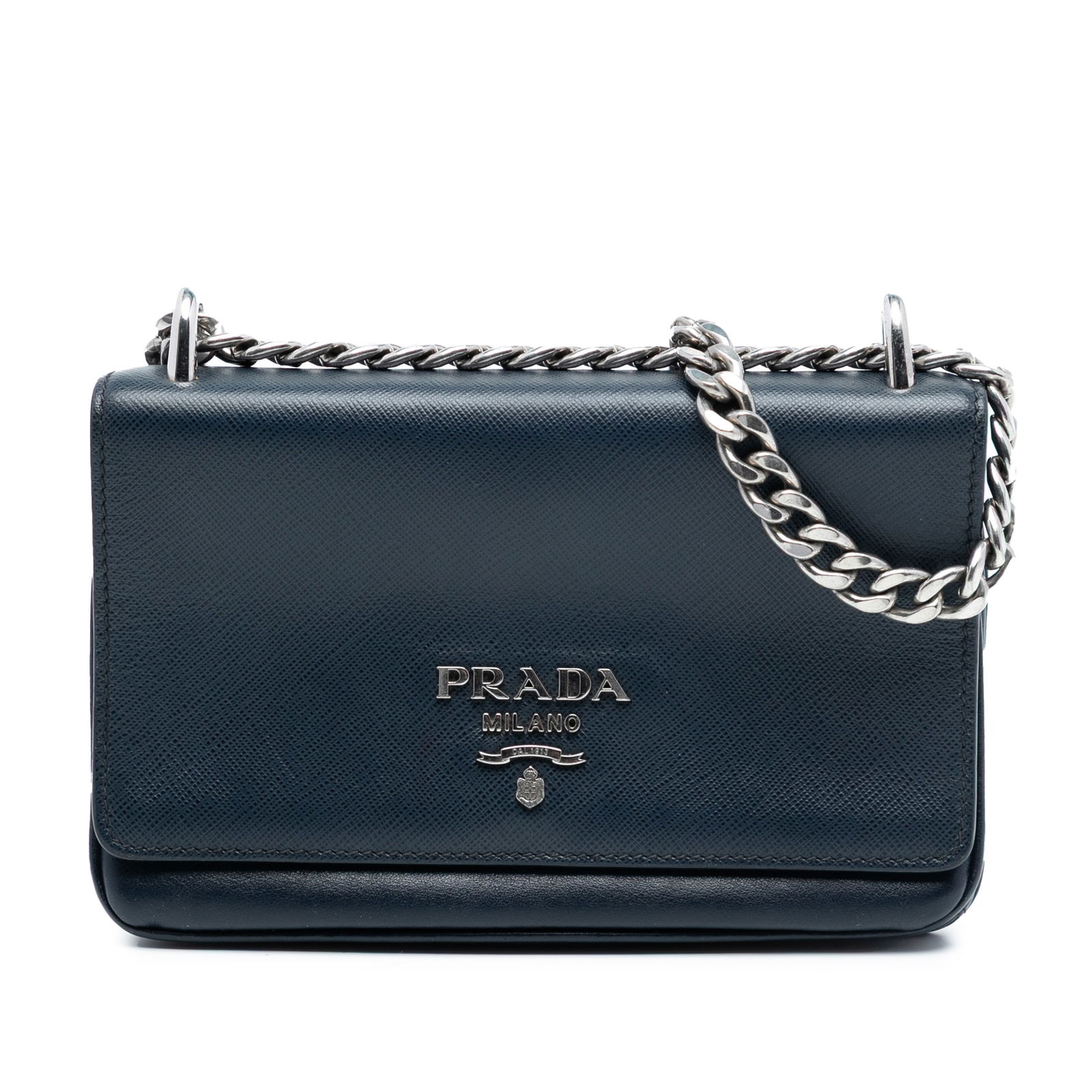 Prada Saffiano and City Calf Leather Blue Chain Crossbody Bag: Prada Saffiano and City Calf Leather Blue Chain Crossbody Bag This Prada crossbody bag is crafted from saffiano and calf leather in blue, featuring a silver tone chain strap and a front flap closure.