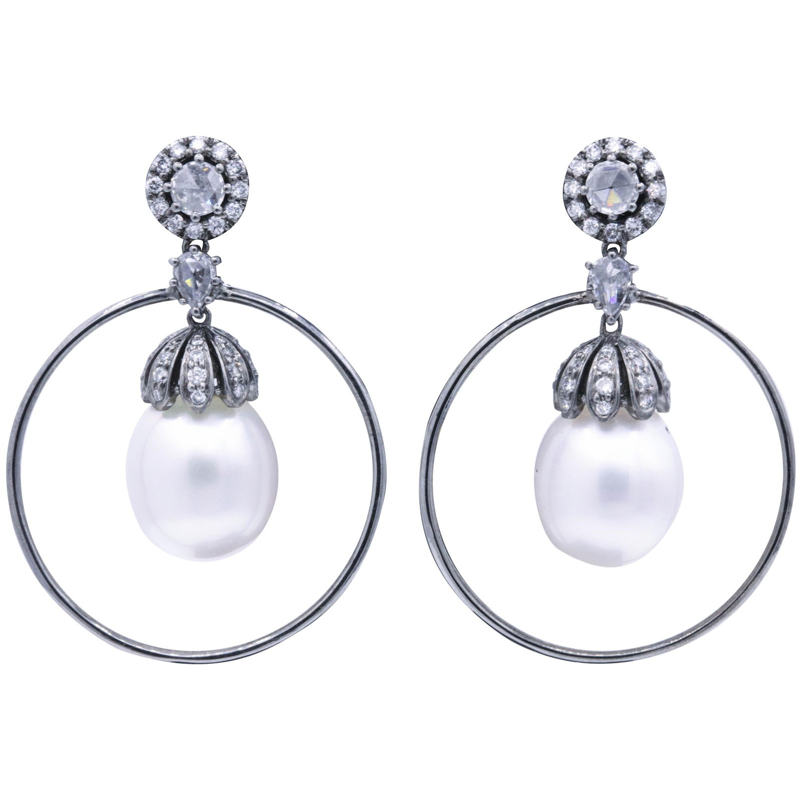 Harbor Diamonds 18k White Gold Diamond Pearl Hoop Earrings 1.58 Carat: Harbor Diamonds 18k White Gold Diamond Pearl Hoop Earrings 1.58 Carat Elevate your elegance with these stunning Diamond and Pearl Hoop Drop Earrings. Crafted from luxurious 18k white gold, these earri