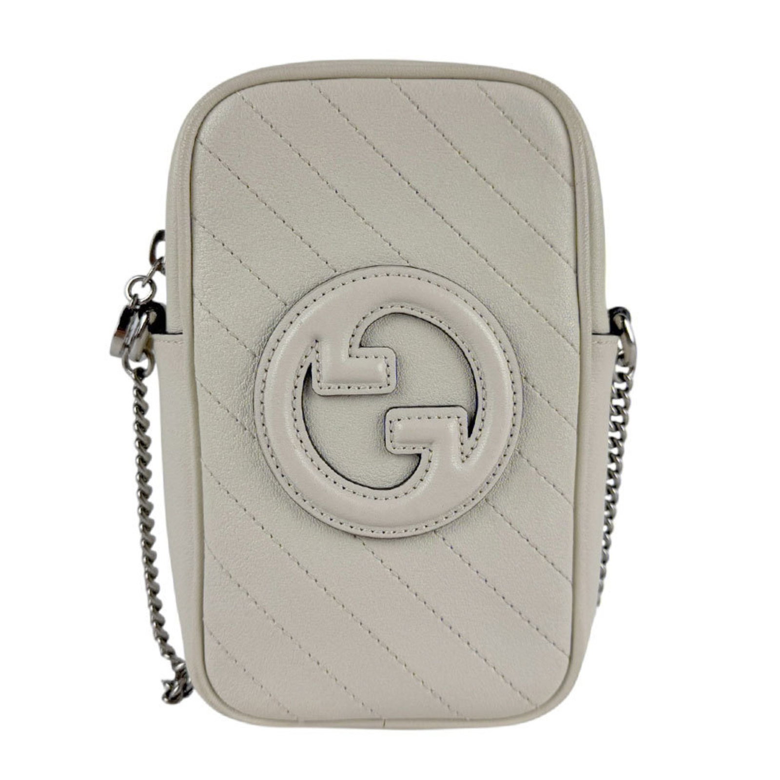 White Leather Italian Bag by Gucci for Women: White Leather Italian Bag by Gucci for Women This Gucci women's bag features a white leather exterior and is crafted in Italy. It is in good condition with slight deformation to the shape, minor stain
