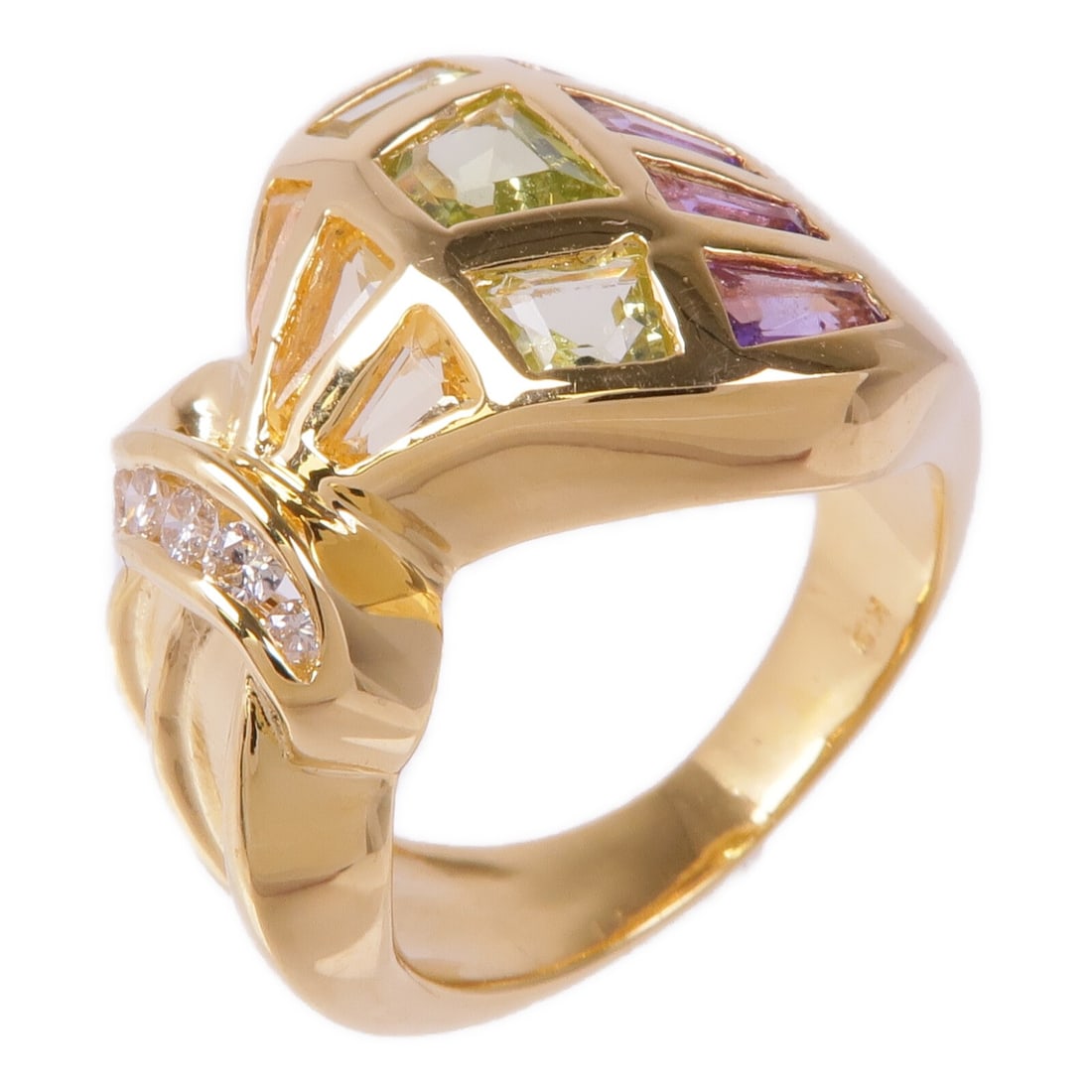 Diamond Multi Stone Ring in 18K Yellow Gold Size 5.75: Diamond Multi Stone Ring in 18K Yellow Gold Size 5.75 This exquisite multi-stone ring features a stunning combination of diamonds set in luxurious 18K yellow gold. The eye-catching purple color adds a