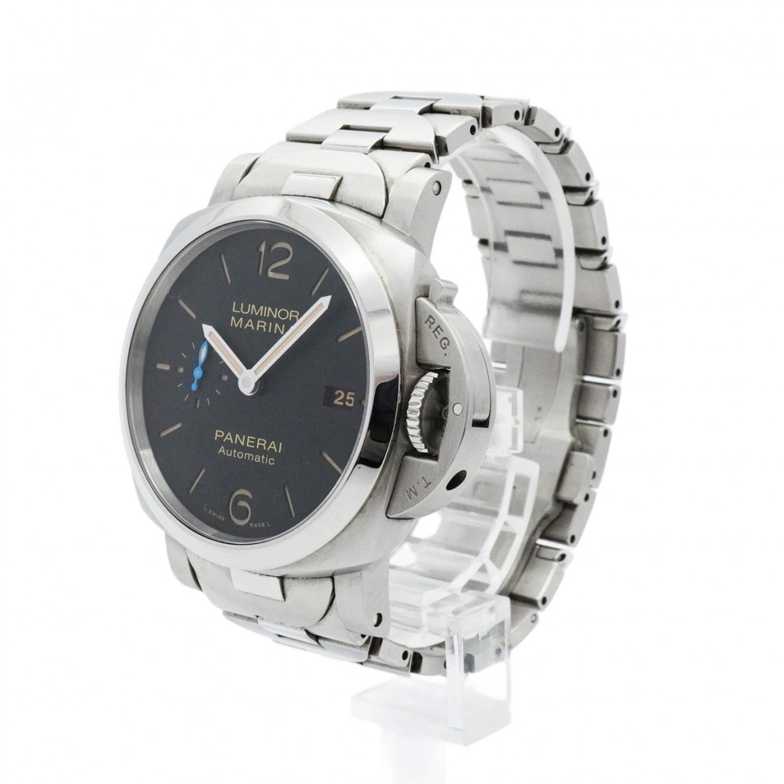 Panerai Luminor Steel Black Dial Swiss Men's Watch 42mm: Panerai Luminor Steel Black Dial Swiss Men's Watch 42mm This Panerai Luminor men's watch features a black dial and a stainless steel case and bracelet. The watch is Swiss-made and measures 42mm in dia