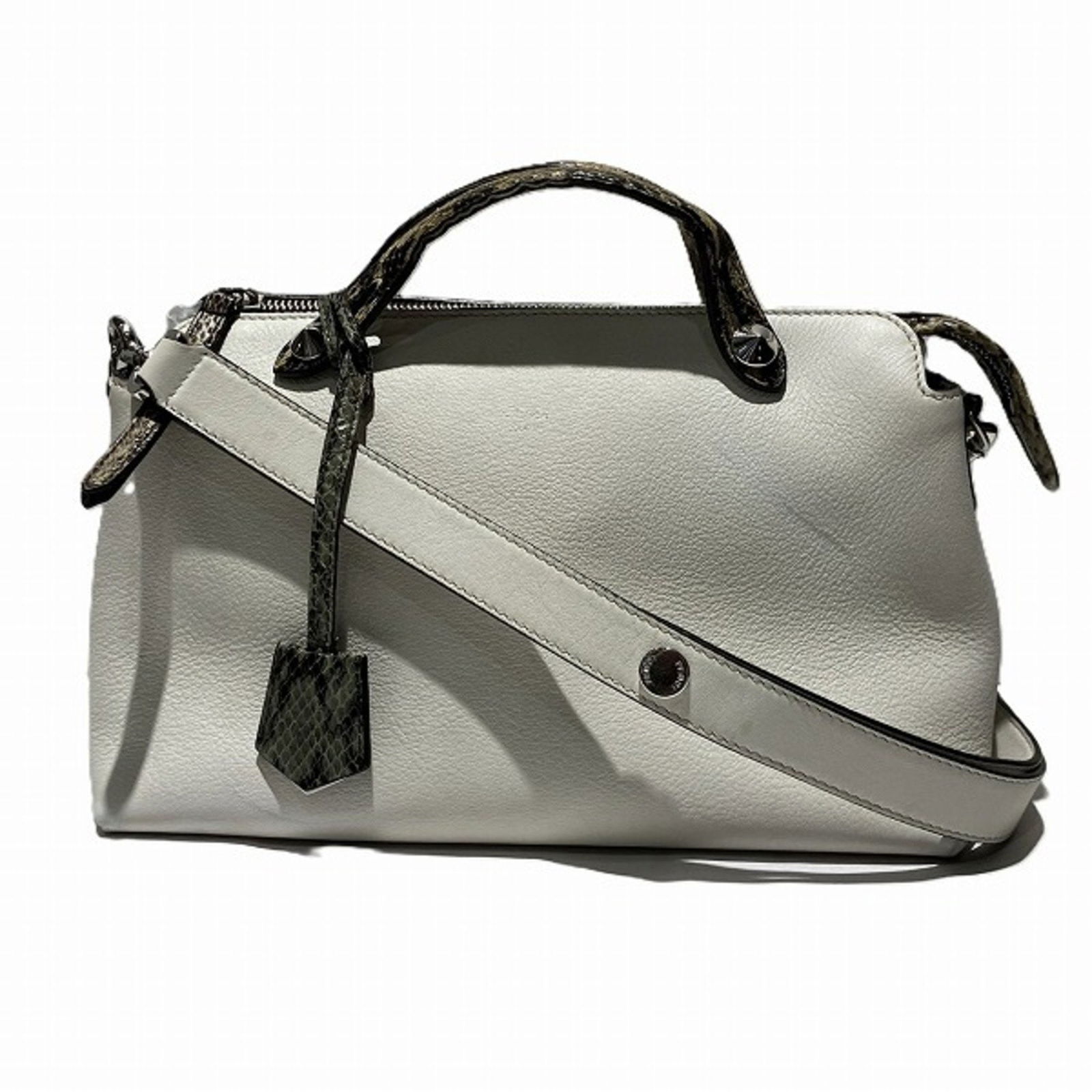 Fendi By The Way White Leather Handbag 18cm x 28cm x 12cm (1 of 1)