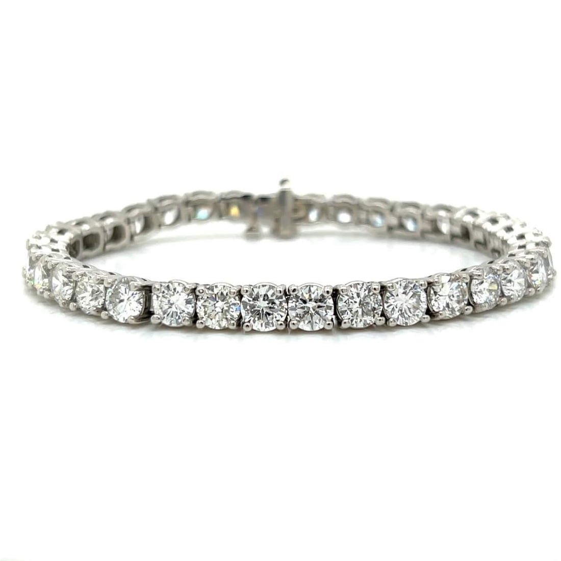 Platinum Diamond Tennis Bracelet 34 Diamonds 18.90 Ct G-I VS1-SI2 (1 of 4)