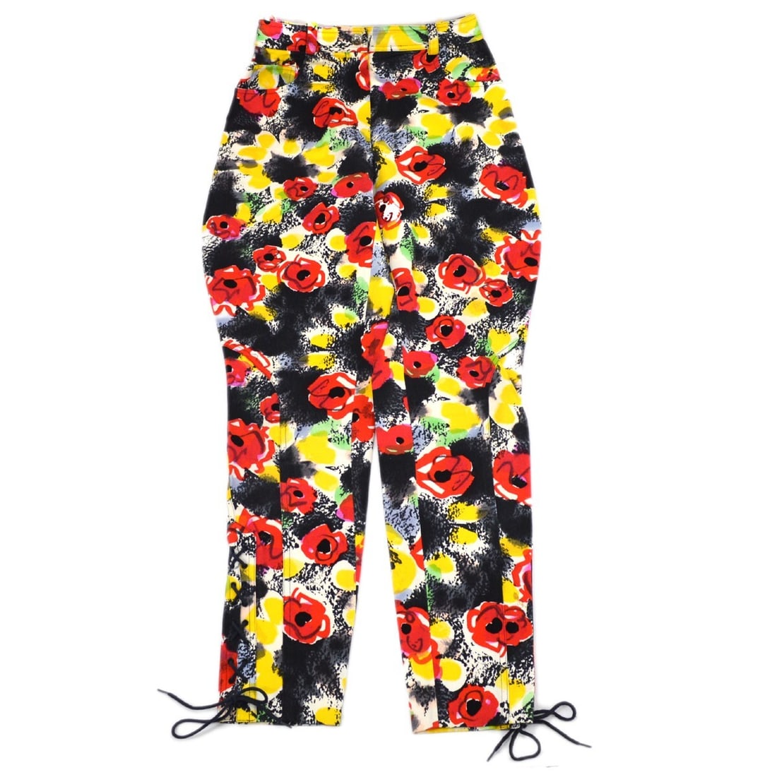 Chanel Vintage Multicolor Cotton Flower Pattern Pants Size 38: Chanel Vintage Multicolor Cotton Flower Pattern Pants Size 38 Elevate your casual wardrobe with these vintage Chanel flower pattern pants, crafted from high-quality cotton in a vibrant multicolor desi