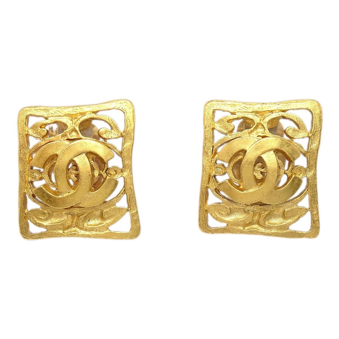 Gold Plated Chanel 95A Square Clip Earrings from France: Gold Plated Chanel 95A Square Clip Earrings from France These Chanel rectangle clip-on earrings feature a classic button style and a gold-plated finish. Designed in a square shape with a secure clip-o