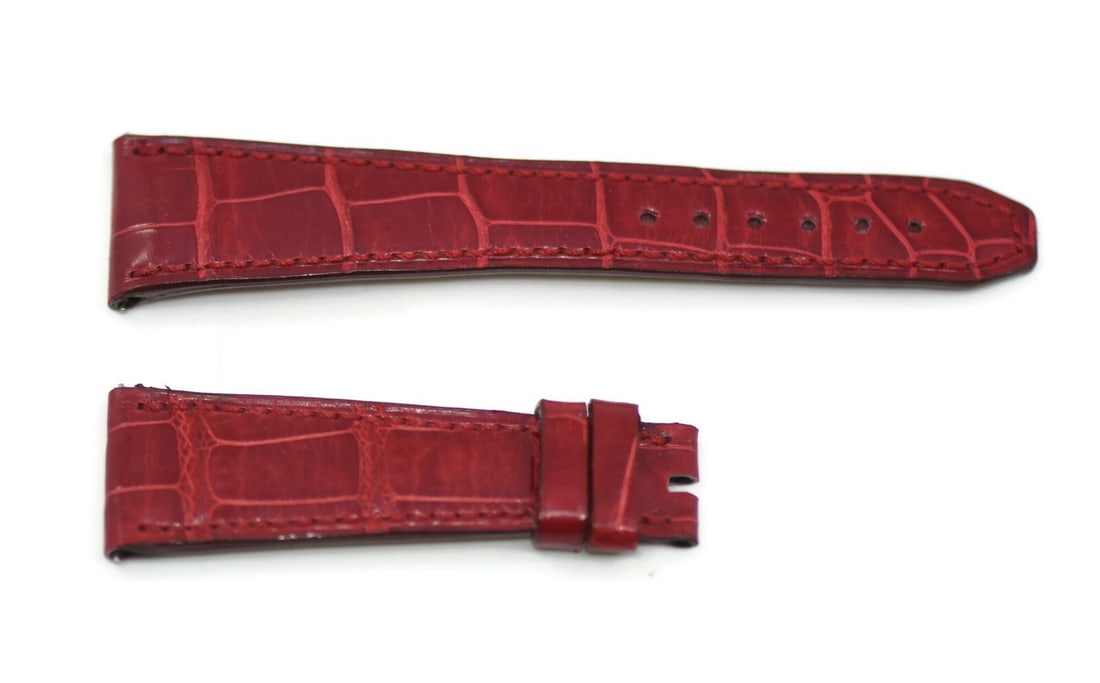 Pierre Kunz Authentic Red Leather Watch Strap 20mm: Pierre Kunz Authentic Red Leather Watch Strap 20mm Enhance your timepiece with this stunning Pierre Kunz Red Leather Strap, designed for a perfect fit. This wristwatch band features a vibrant red colo