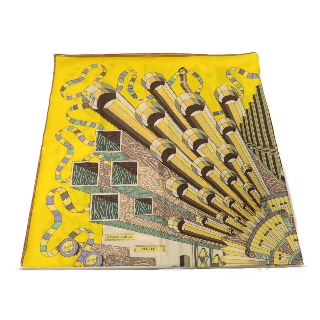 HERMES Cashmere Silk Scarf Yellow Multicolor France: HERMES Cashmere Silk Scarf Yellow Multicolor France This exquisite HERMES scarf is crafted from a luxurious blend of cashmere and silk, offering a soft and comfortable feel. The vibrant yellow and mul