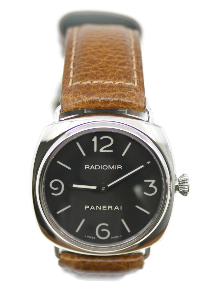 Panerai Radiomir PAM00210 Stainless Steel Watch with Box: Panerai Radiomir PAM00210 Stainless Steel Watch with Box Discover the elegance of the Panerai Radiomir Stainless Steel Watch (PAM00210), a sophisticated wristwatch that combines classic design with ro