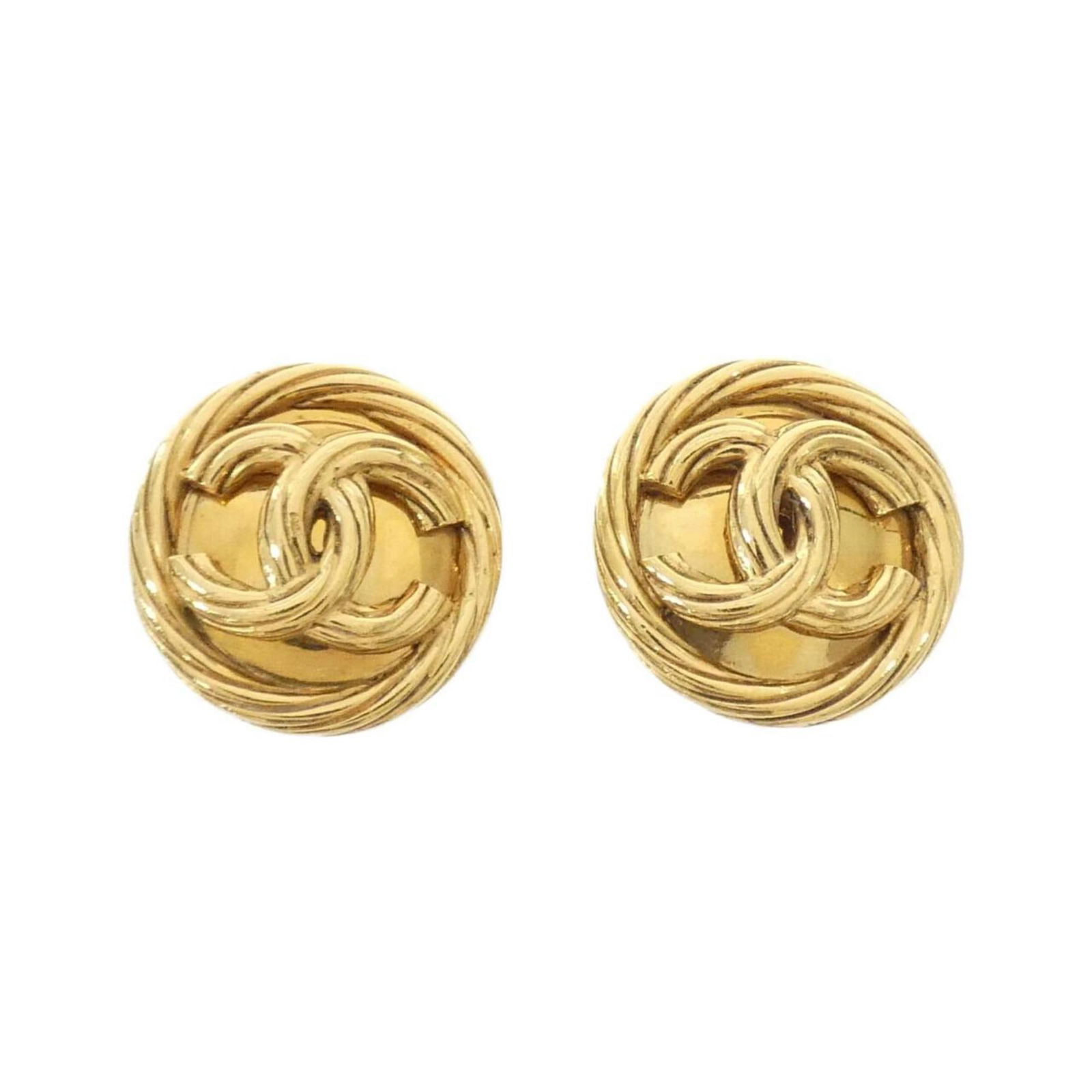 Gold Tone Metal Brooch Coco Mark by Chanel 28mm: Gold Tone Metal Brooch Coco Mark by Chanel 28mm This Chanel Coco Mark accessory features a gold-tone metal construction, designed for women. The piece measures 28.00mm by 28.00mm and was crafted in Fr