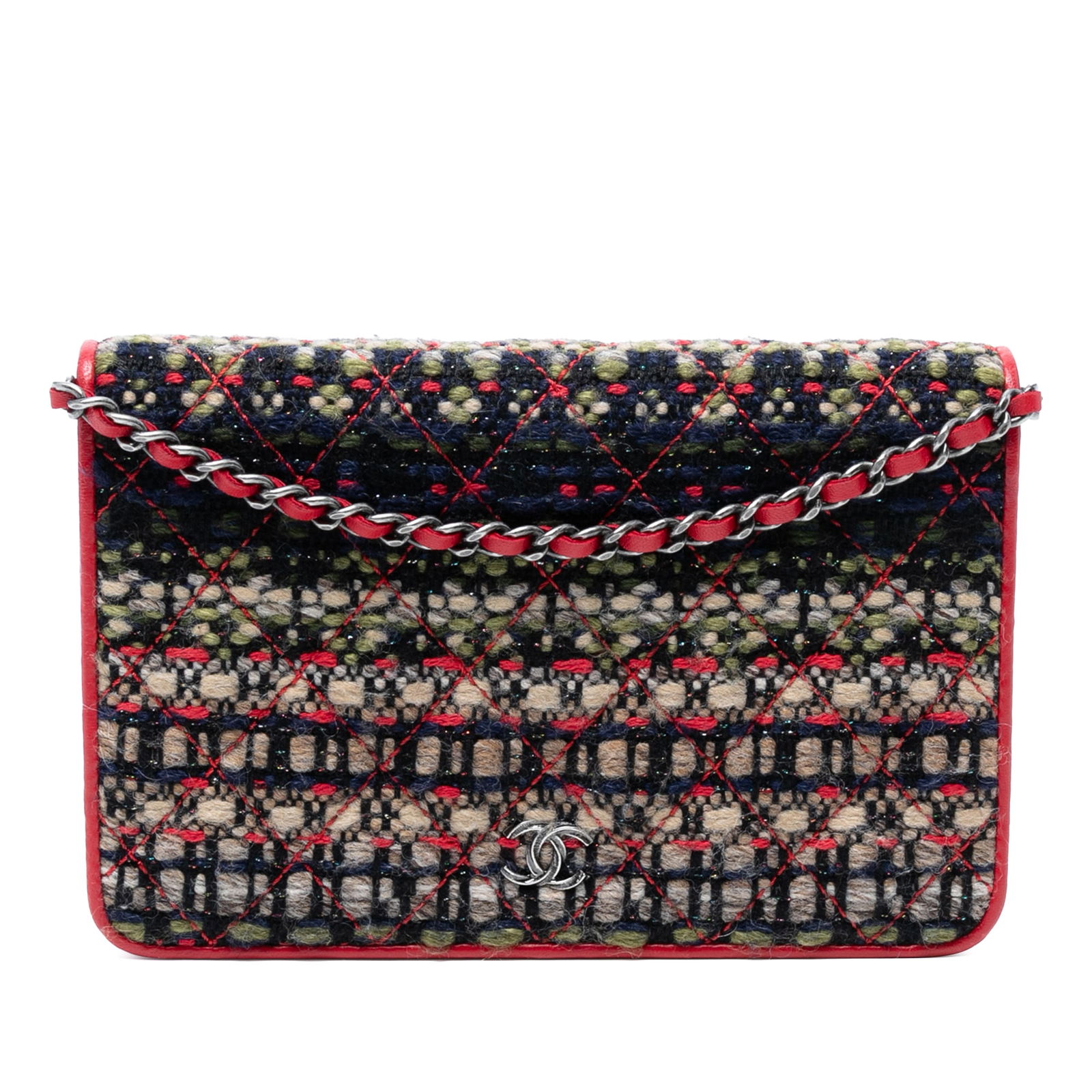 Chanel CC Quilted Tweed Wallet On Chain Red Fabric Italy: Chanel CC Quilted Tweed Wallet On Chain Red Fabric Italy Elevate your style with the Chanel CC Quilted Tweed Wallet On Chain, expertly crafted in Italy. This chic accessory features a luxurious tweed