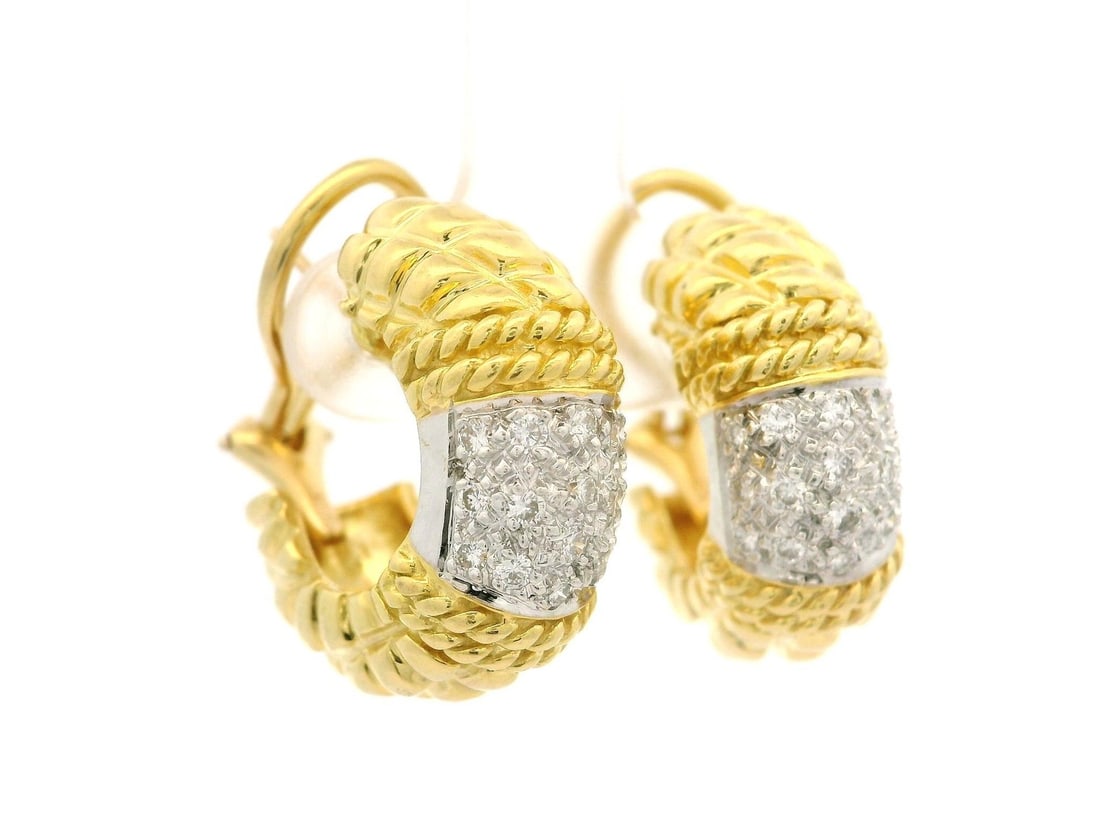 Cassis 18k Gold Pave Diamond Cuff Hoop Earrings 0.32ctw: Cassis 18k Gold Pave Diamond Cuff Hoop Earrings 0.32ctw Enhance your elegance with these stunning cuff hoop earrings from Cassis Jewelry. Crafted in solid 18k yellow gold, these earrings feature a tex
