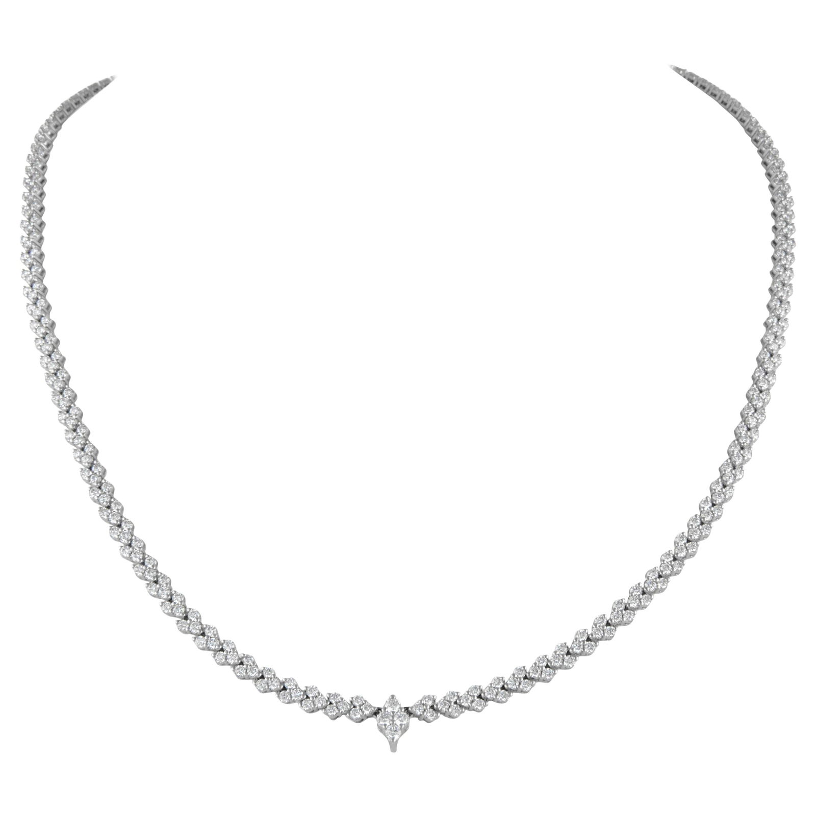 7.19ct Diamond Pendant Necklace 18k White Gold: 7.19ct Diamond Pendant Necklace 18k White Gold This stunning diamond necklace features a pendant latch hook design, crafted from luxurious 18k white gold. It showcases a total of 385 round brilliant d