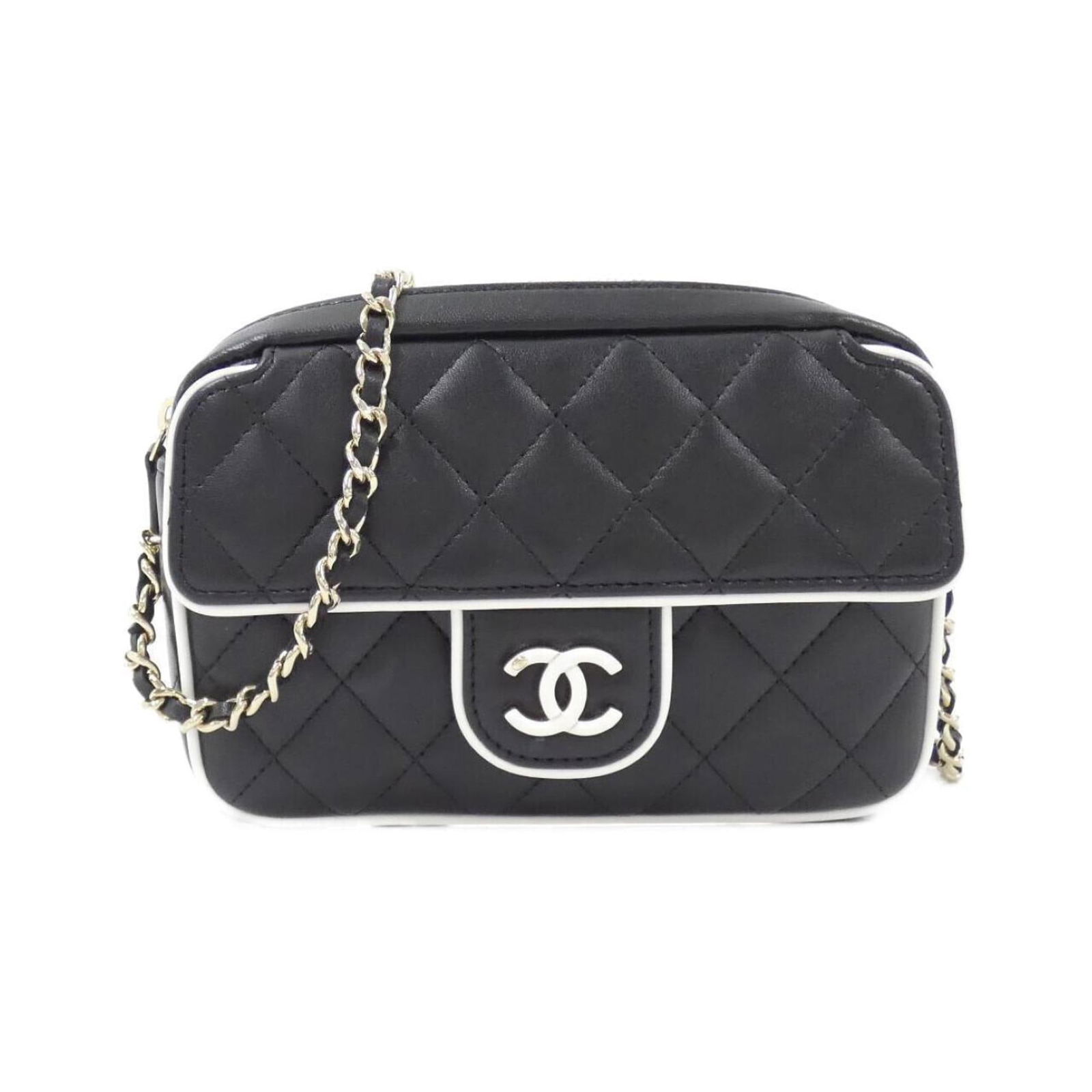 Black Leather Camera Bag by Chanel Italy (1 of 8)