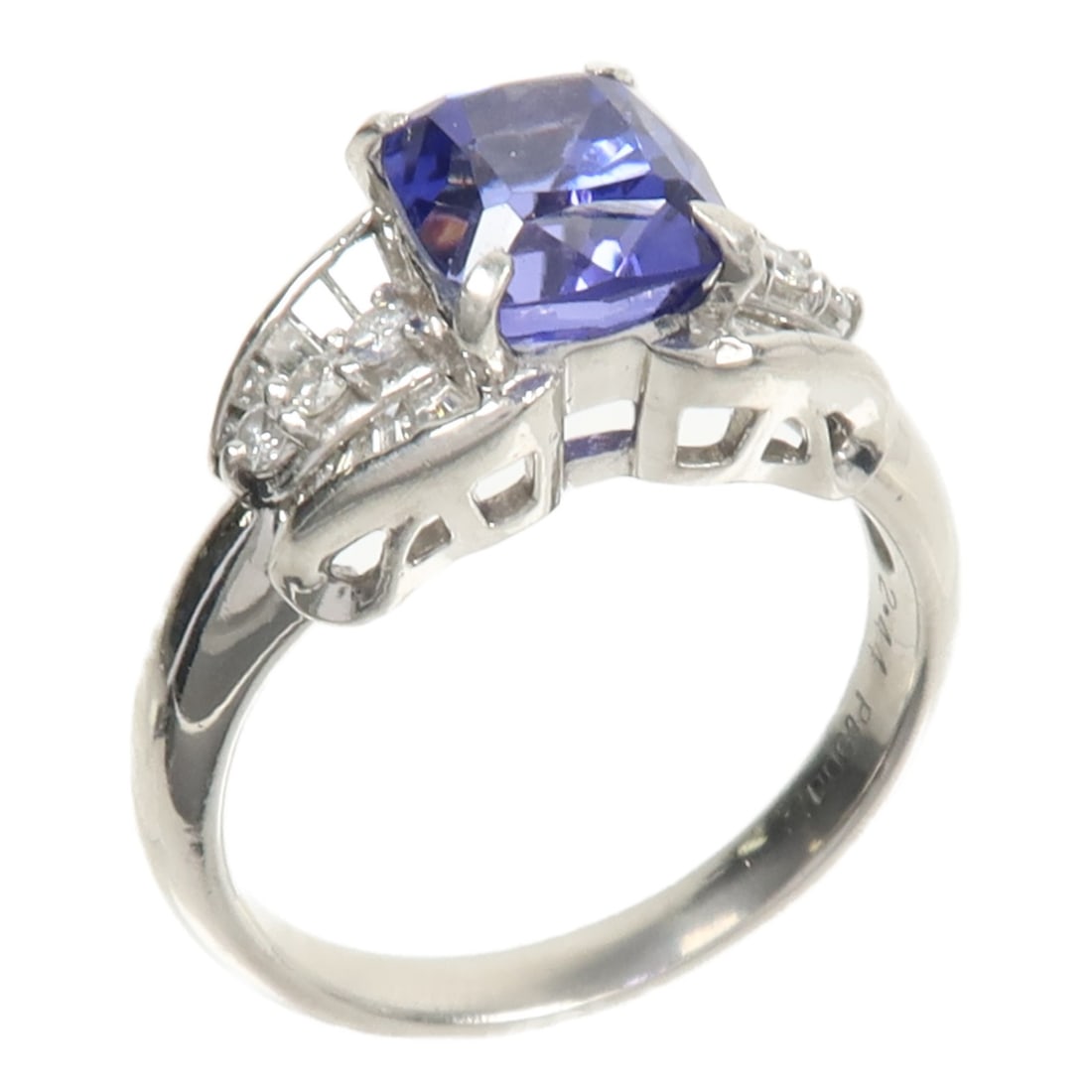 Elegant Tanzanite Diamond Ring in 18K White Gold Size 7 (1 of 8)