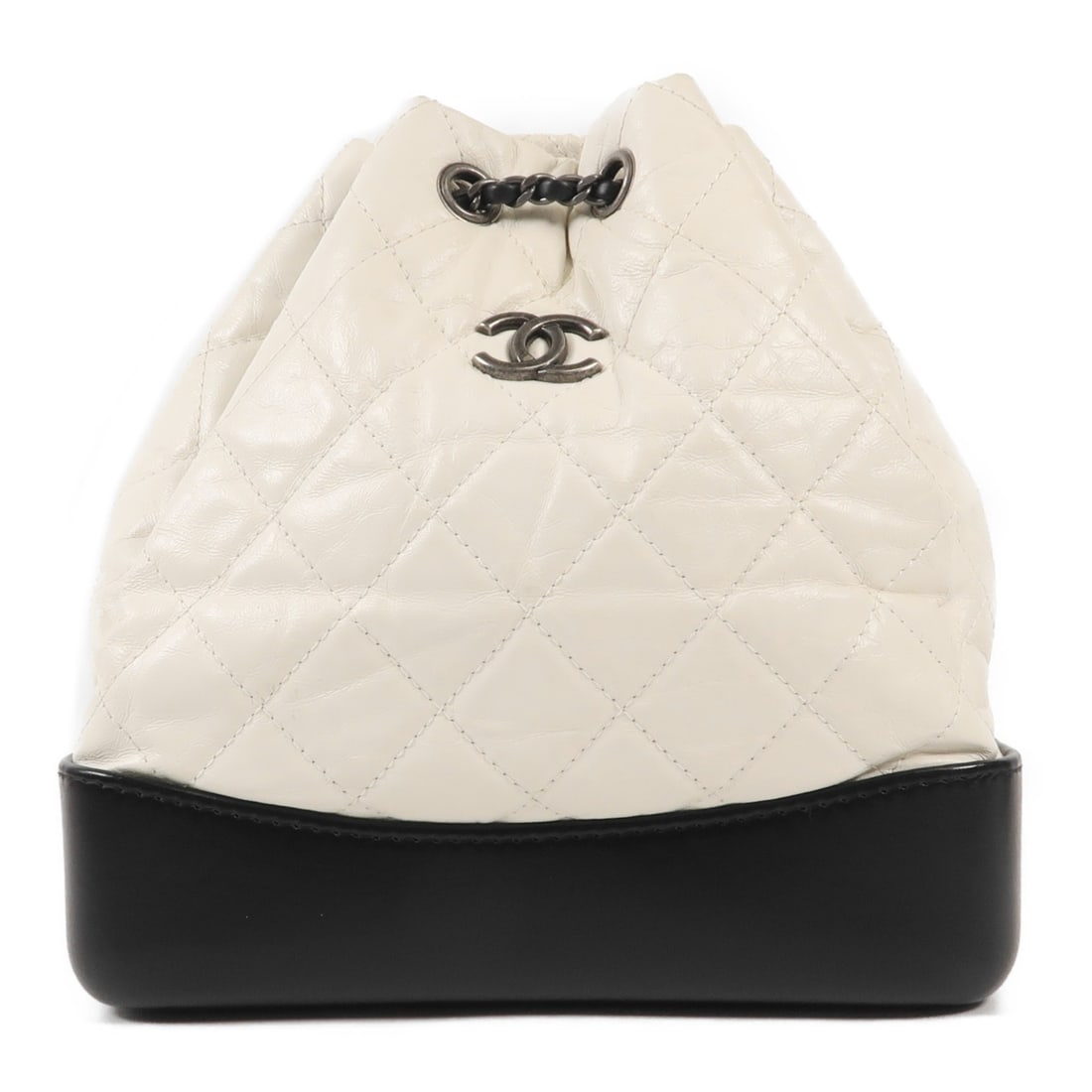CHANEL Gabrielle White Calfskin Leather Rucksack Backpack: CHANEL Gabrielle White Calfskin Leather Rucksack Backpack This CHANEL CC Gabrielle Backpack is a stylish and versatile rucksack crafted from high-quality calfskin leather in an elegant white color. Wi