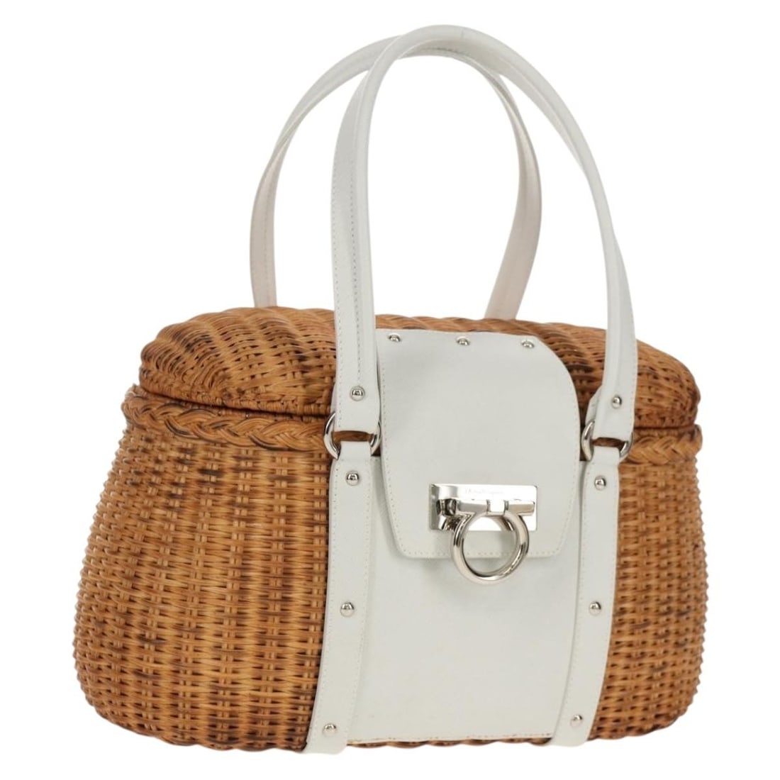 Salvatore Ferragamo Gancini Hand Bag Leather Beige Silver Auth Italy: Salvatore Ferragamo Gancini Hand Bag Leather Beige Silver Auth Italy This Salvatore Ferragamo Gancini Hand Bag is a stunning accessory crafted in Italy, showcasing a sophisticated blend of beige leath