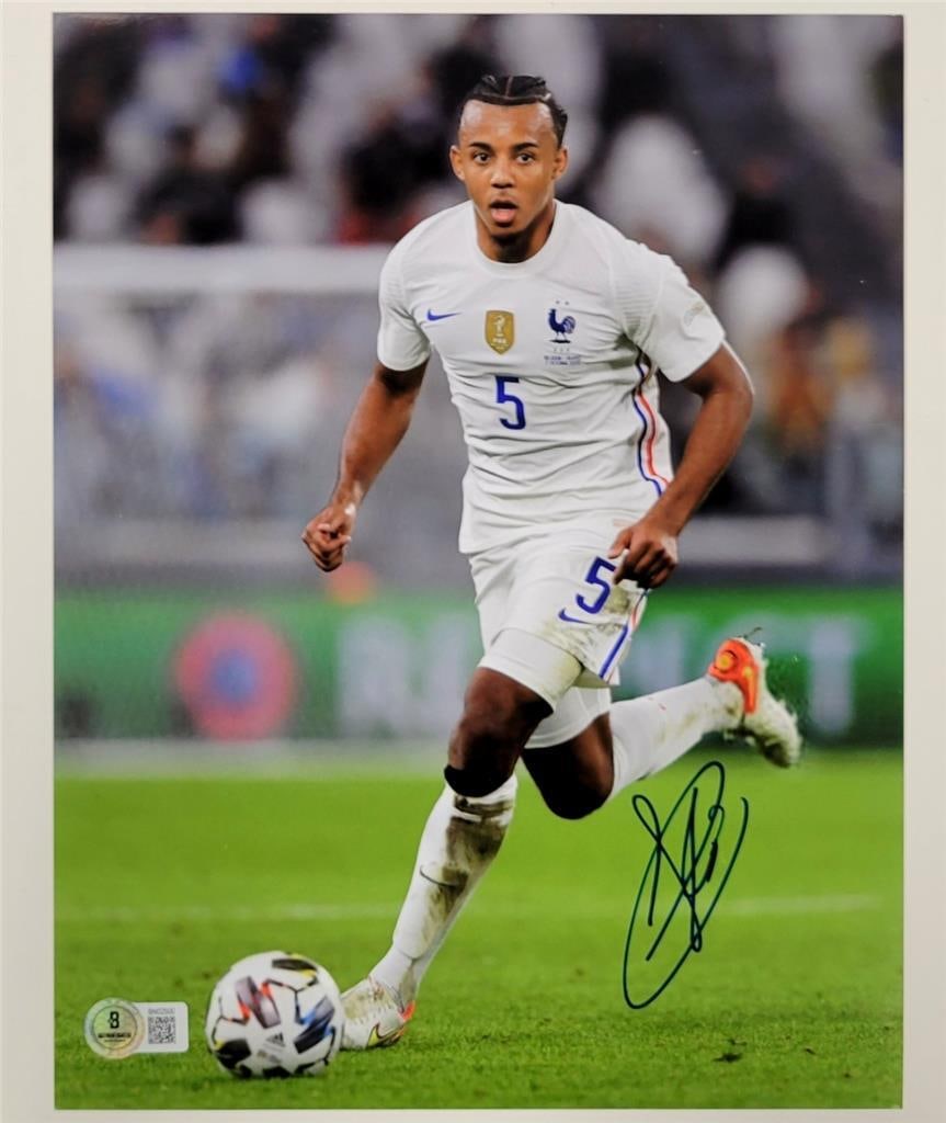 Jules Kounde Signed France Photo 8.5x11 Beckett BAS Autograph: Jules Kounde Signed France Photo 8.5x11 Beckett BAS Autograph This is an original 8.5x11 photo of Jules Kounde, featuring his autograph. The photo celebrates Kounde's contributions to the France natio