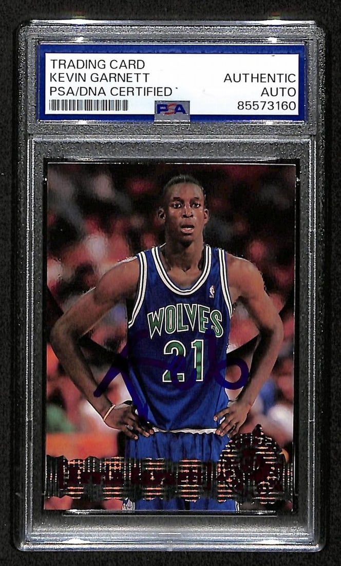 Kevin Garnett Signed 1995-96 TOPPS Rookie Card #343 PSA/DNA Authenticated (1 of 2)