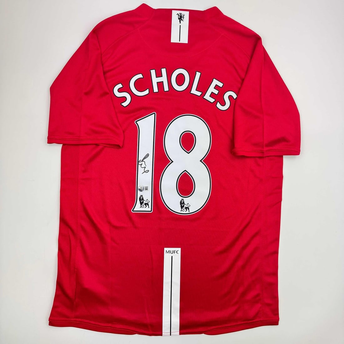 Paul Scholes Autographed Manchester United Jersey Beckett BAS COA (1 of 4)