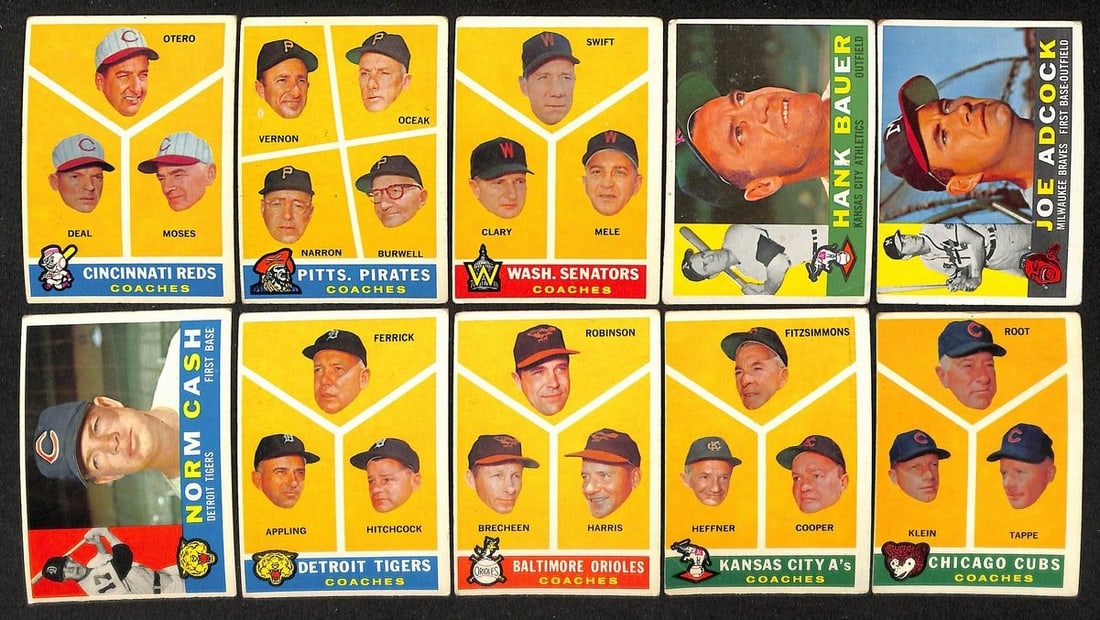 420-Card 1960 Topps Baseball Lot Featuring Hall of Famers and All Stars (1 of 12)