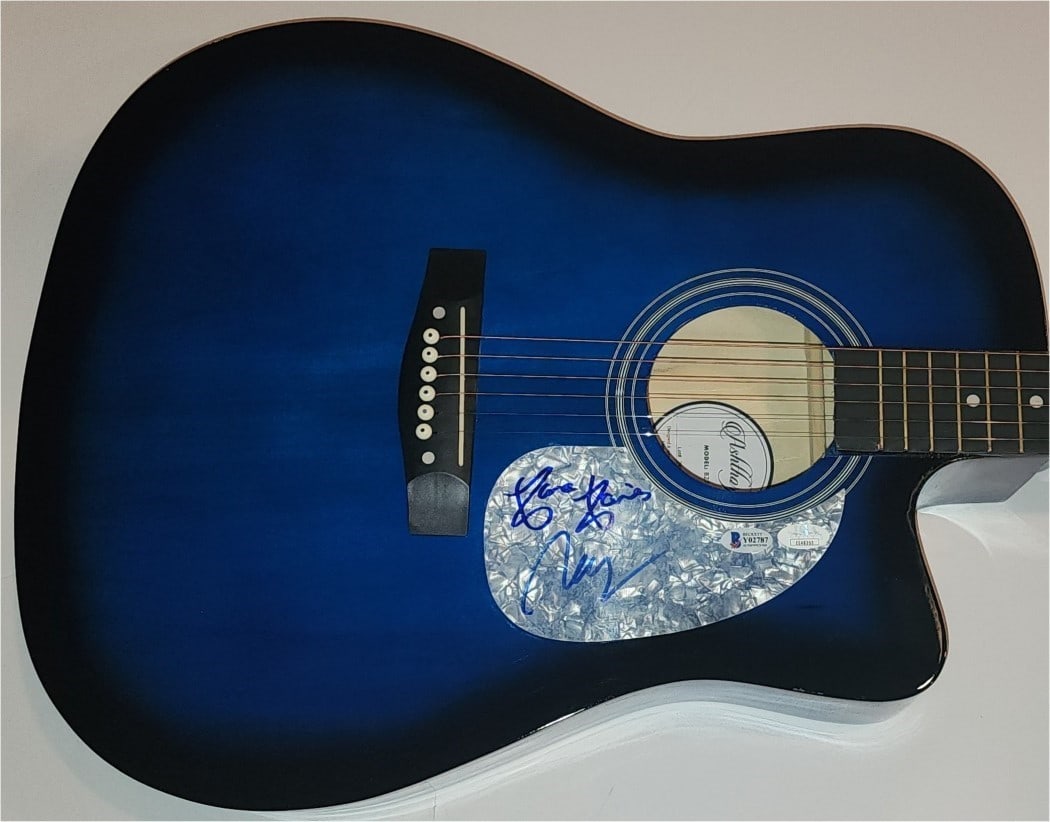 Ray Davies Dave Davies Signed Acoustic Guitar The Kinks JSA Authenticated (1 of 4)
