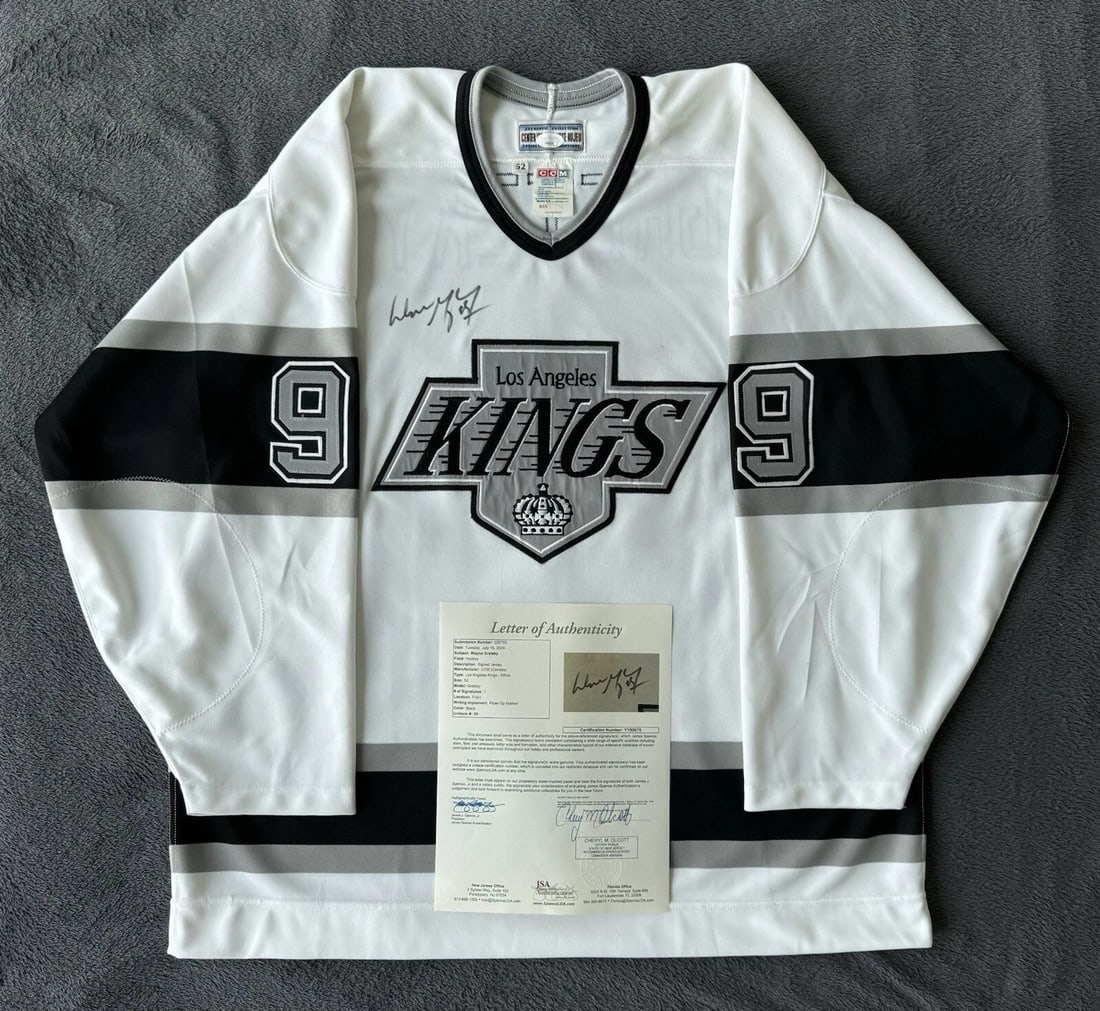 Autographed Los Angeles Kings Jersey Wayne Gretzky JSA Certified (1 of 9)