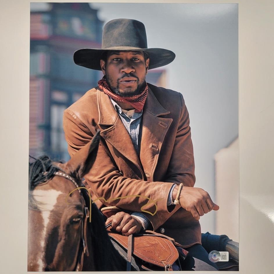 Jonathan Majors Autographed The Harder They Fall 11x14 Photo Beckett COA: Jonathan Majors Autographed The Harder They Fall 11x14 Photo Beckett COA This is an original 11x14 photograph from the movie "The Harder They Fall," featuring a signature from actor Jonathan Majors. T