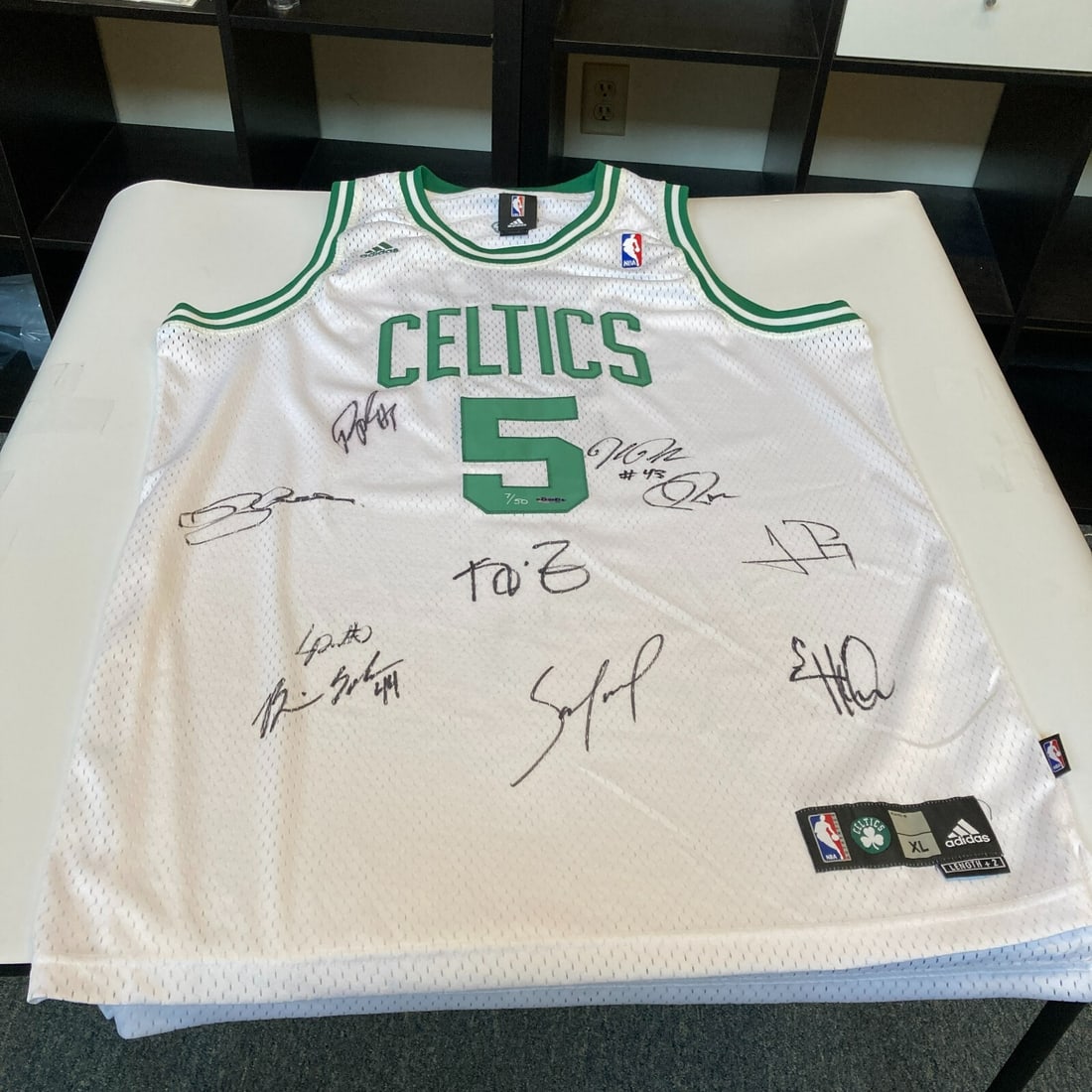 2007-08 Boston Celtics Team Signed Jersey Limited Edition 7/50 UDA COA: 2007-08 Boston Celtics Team Signed Jersey Limited Edition 7/50 UDA COA Celebrate the historic 2007-08 Boston Celtics NBA Championship with this team-signed jersey. This Adidas Kevin Garnett green No.