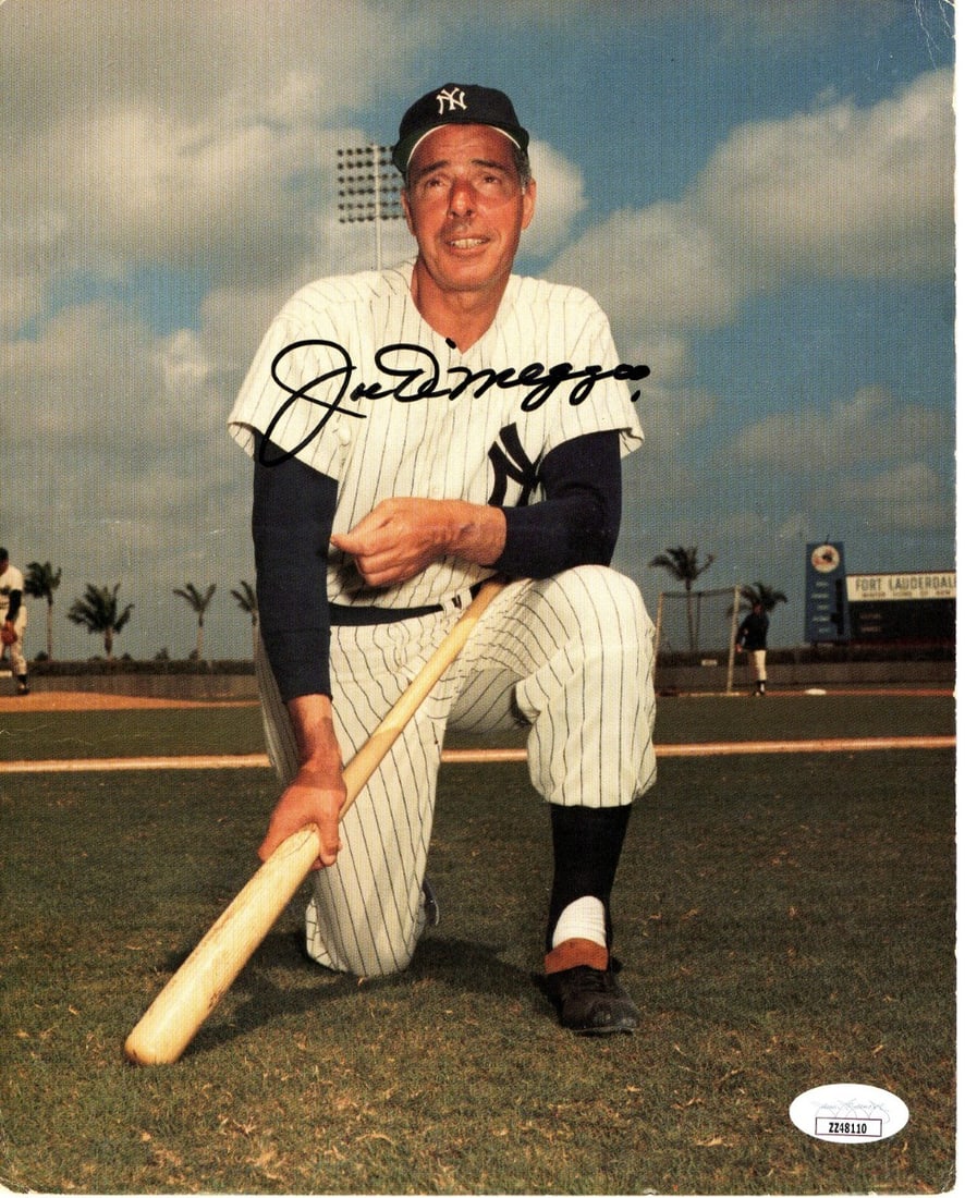 Joe DiMaggio Autographed 8X10 Photo New York Yankees JSA Certified (1 of 2)