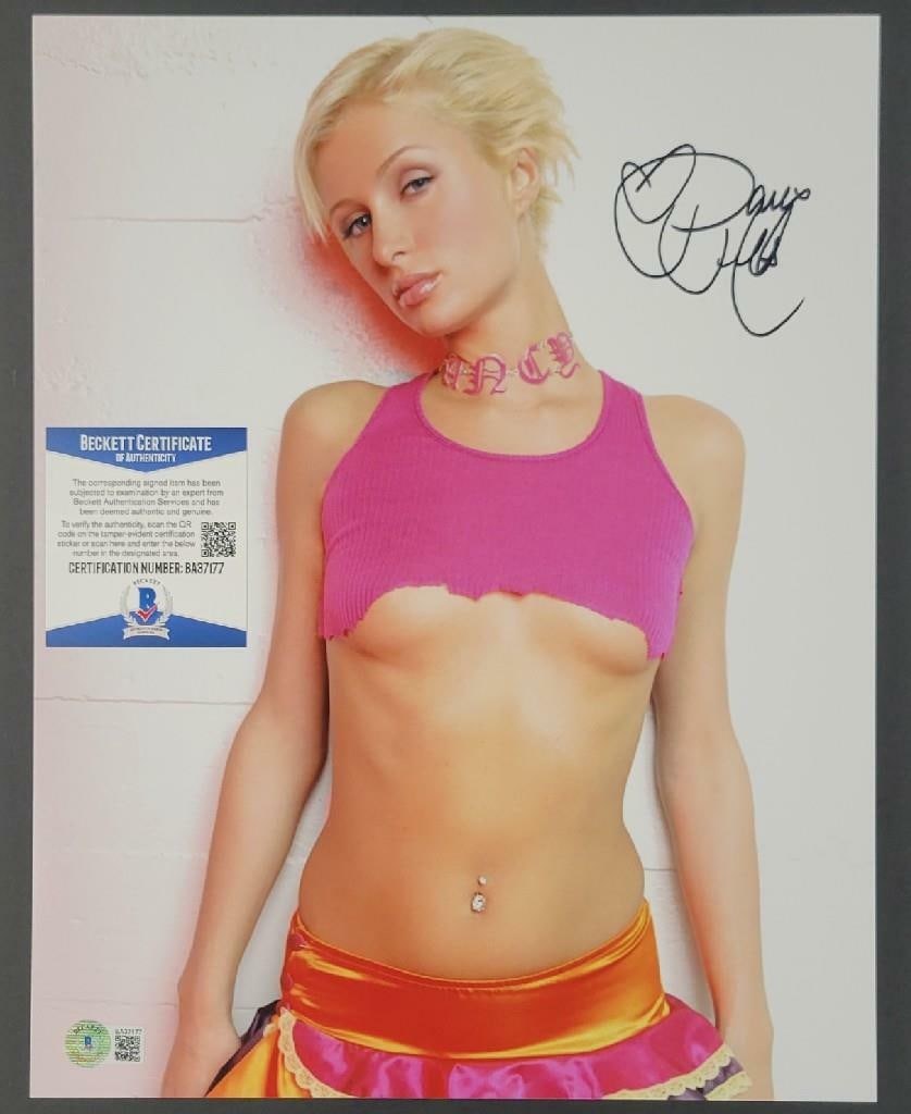 Paris Hilton Signed 11x14 Photograph with Beckett Authentication (1 of 1)
