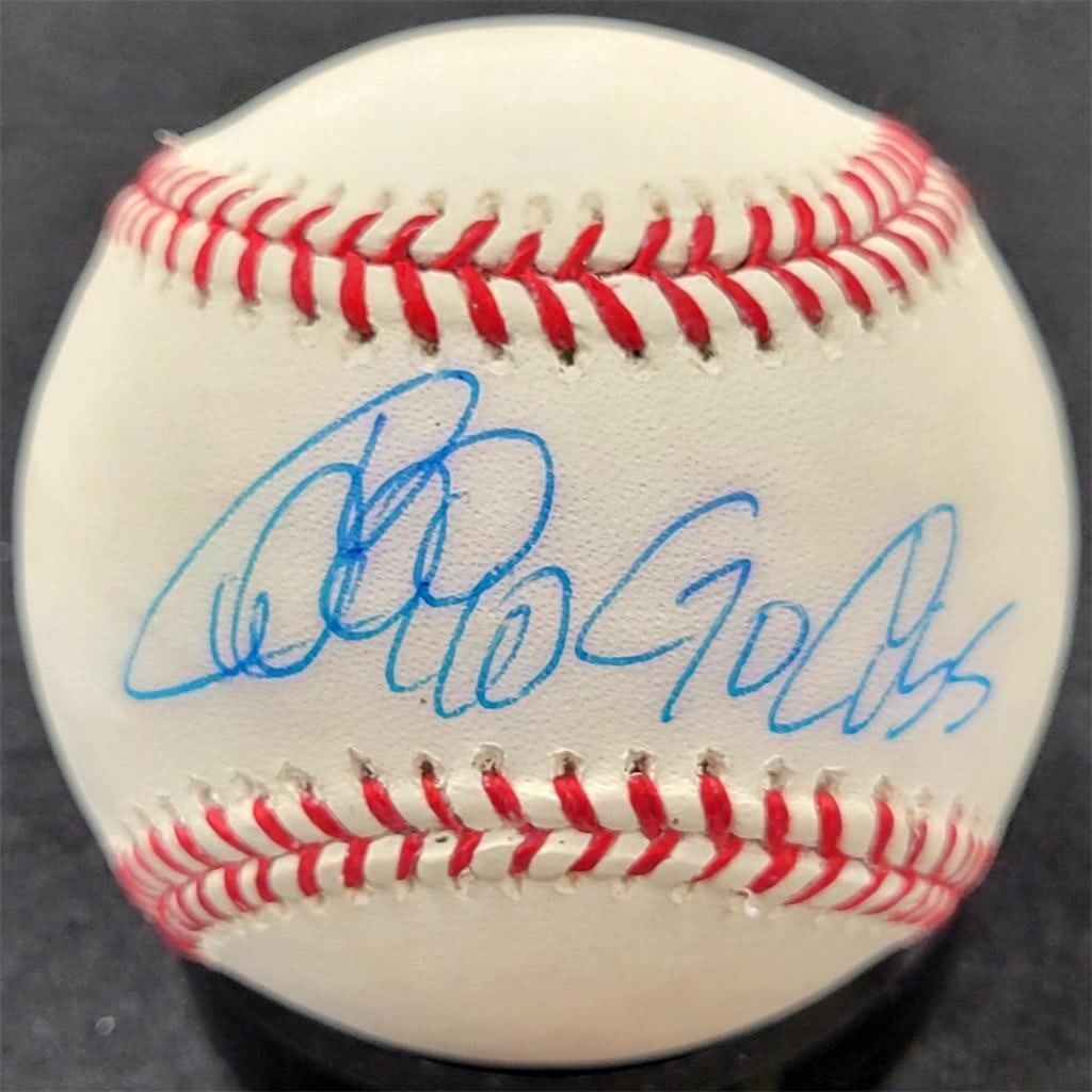 Willson Contreras Signed MLB Baseball with Go Cubs Inscription BAS (1 of 2)